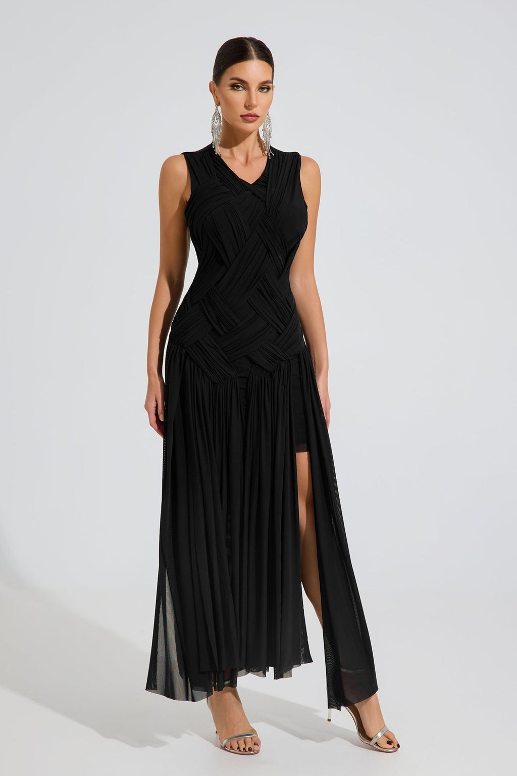 Cleone Noir Draped Elegance Maxi Elbise