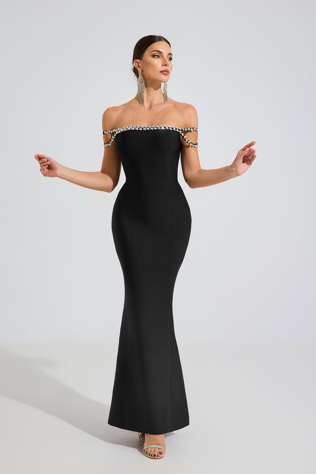 Clio Pearl Whisper Off-Shoulder Maxi Elbise