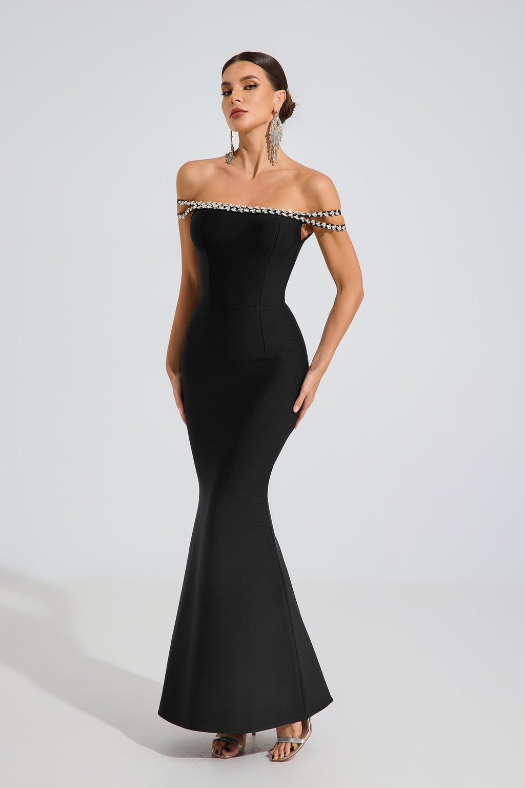 Clio Pearl Whisper Off-Shoulder Maxi Elbise