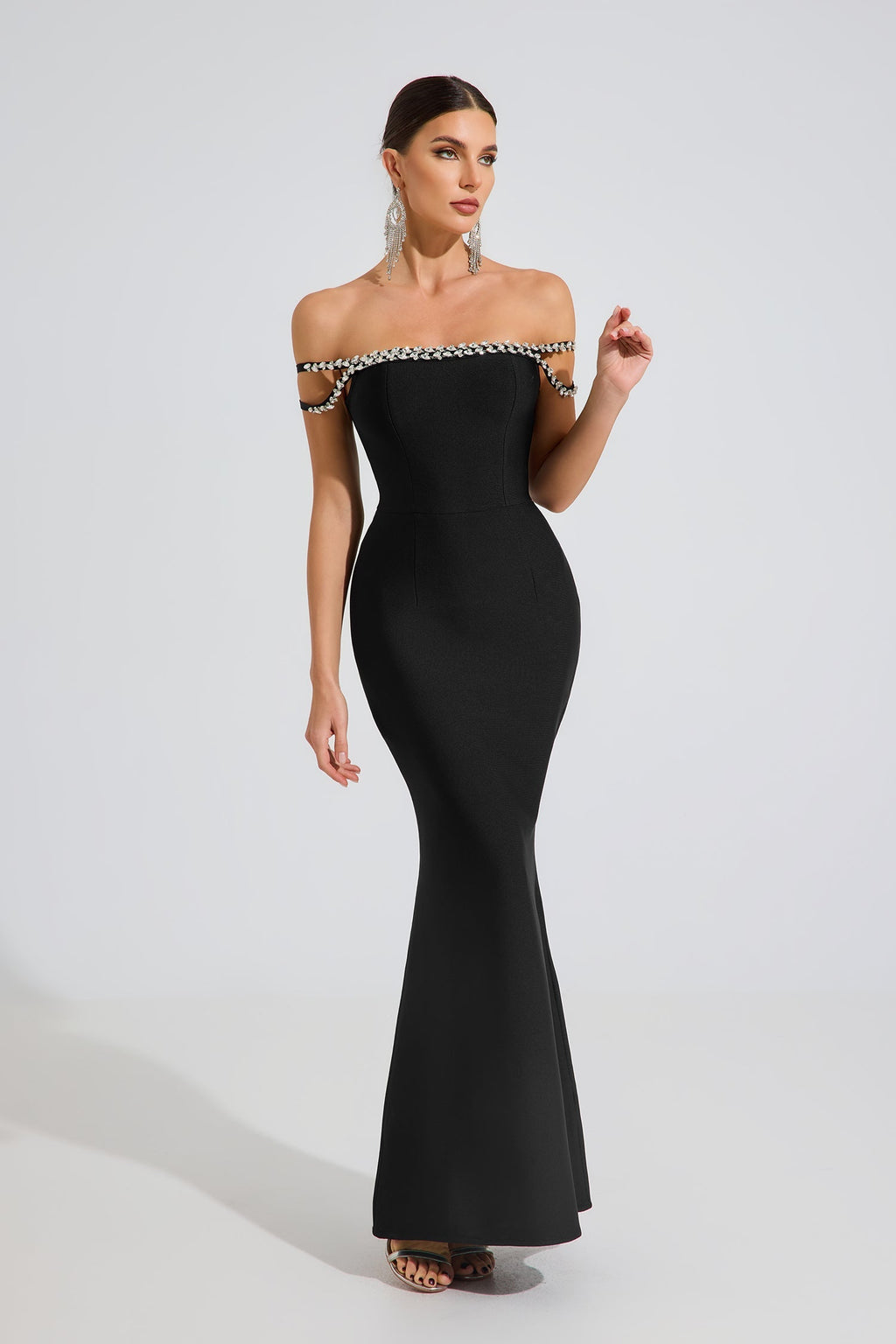 Clio Pearl Whisper Off-Shoulder Maxi Elbise