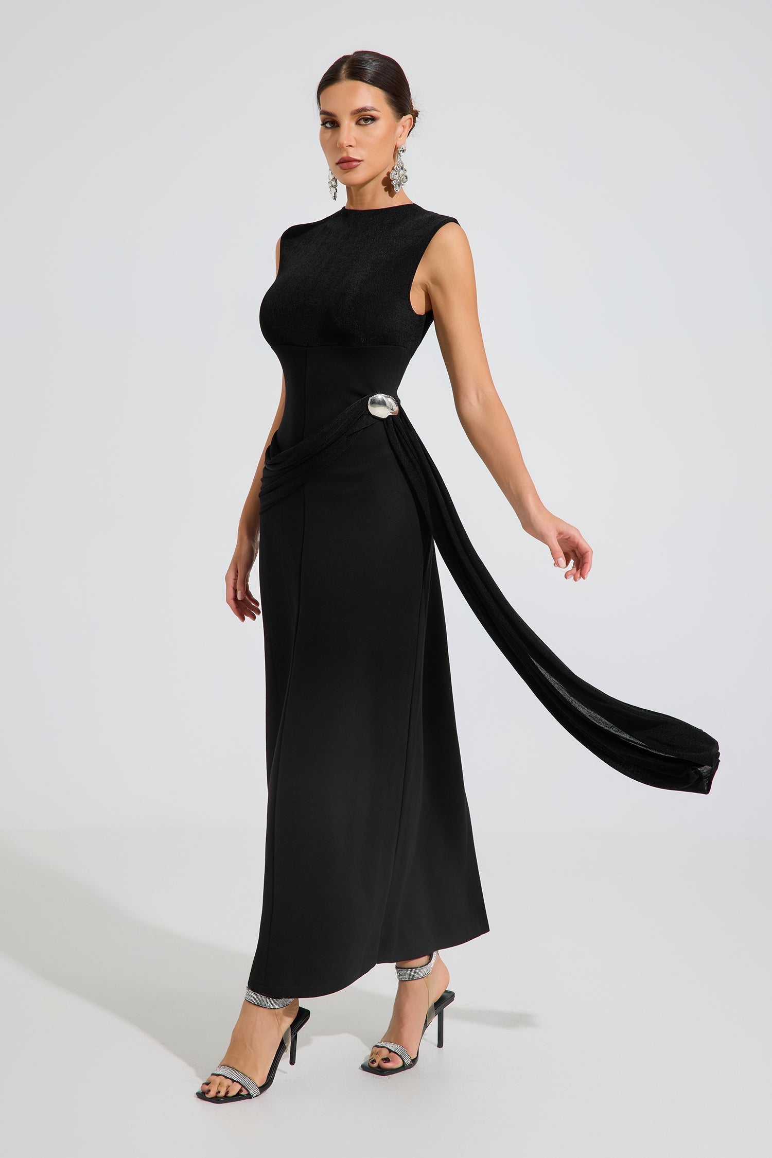Sedir Noir Draped Elegance Maxi Elbise