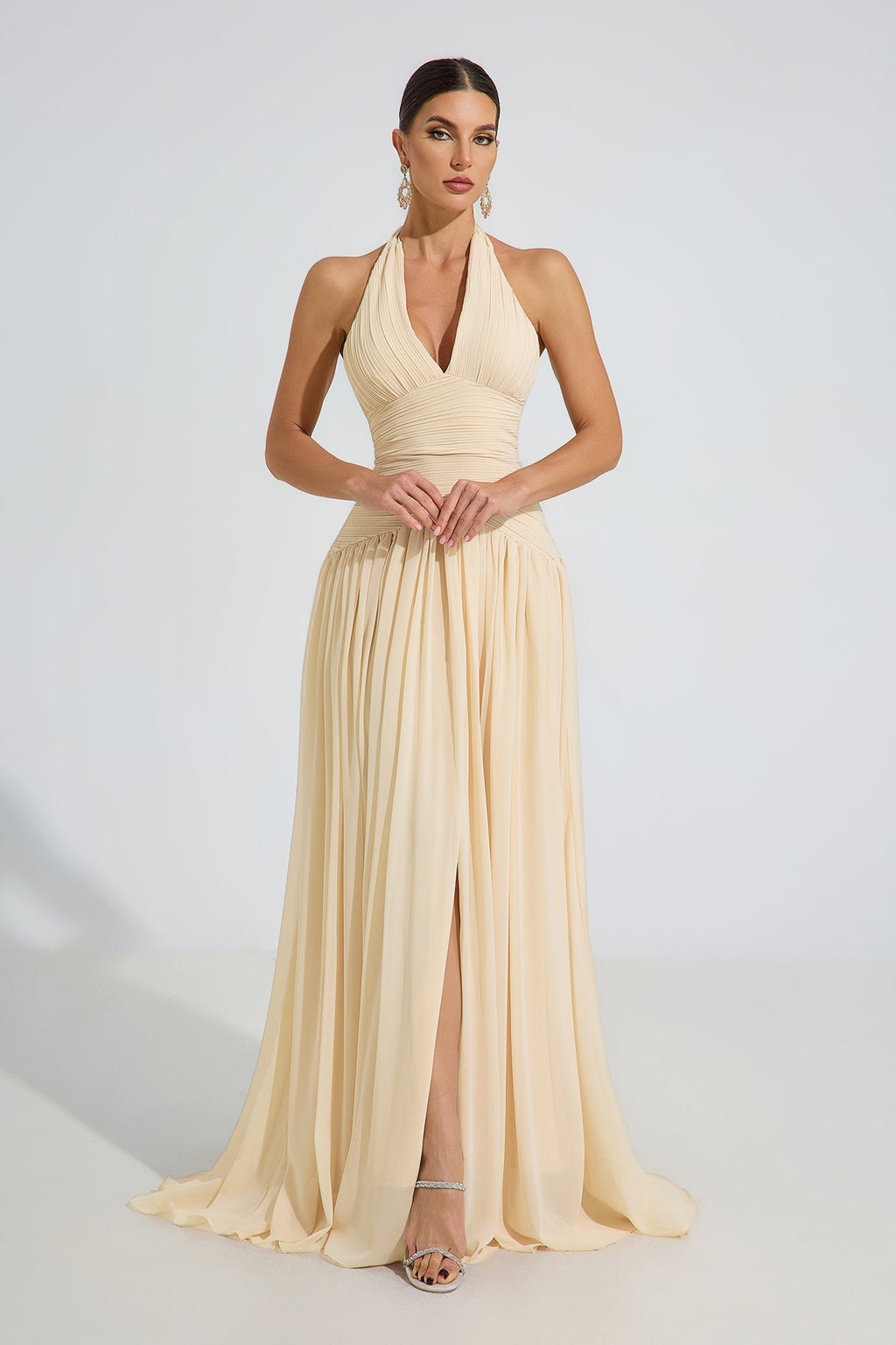 Anastasia Bej Grace Halter Maxi Elbise
