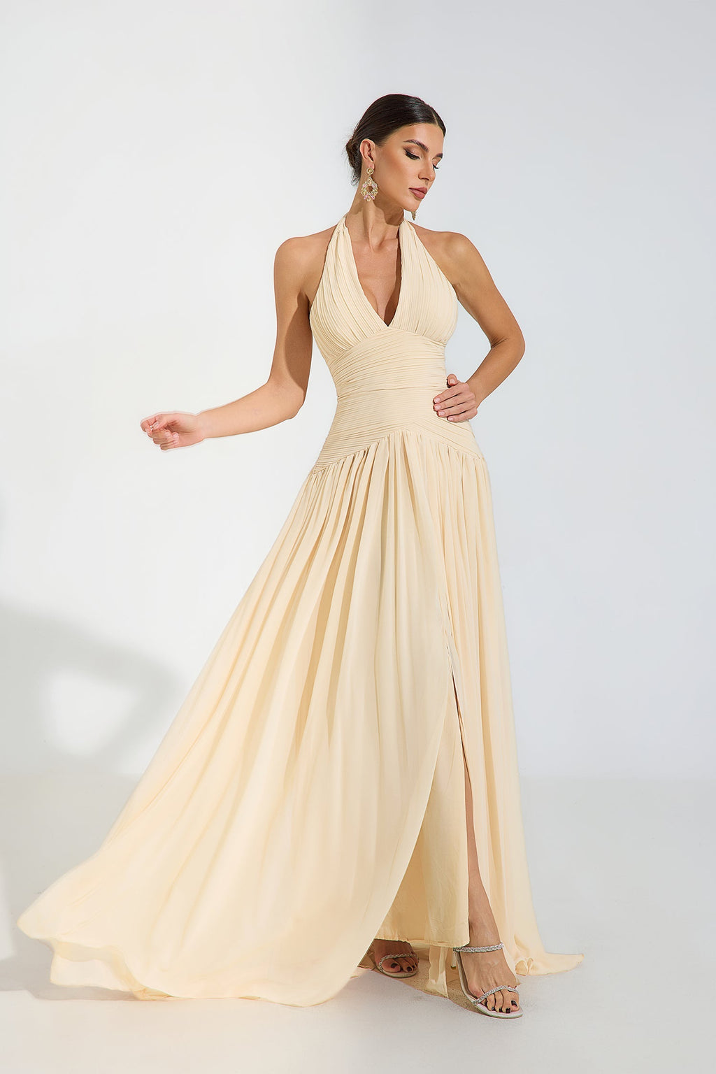 Anastasia Bej Grace Halter Maxi Elbise