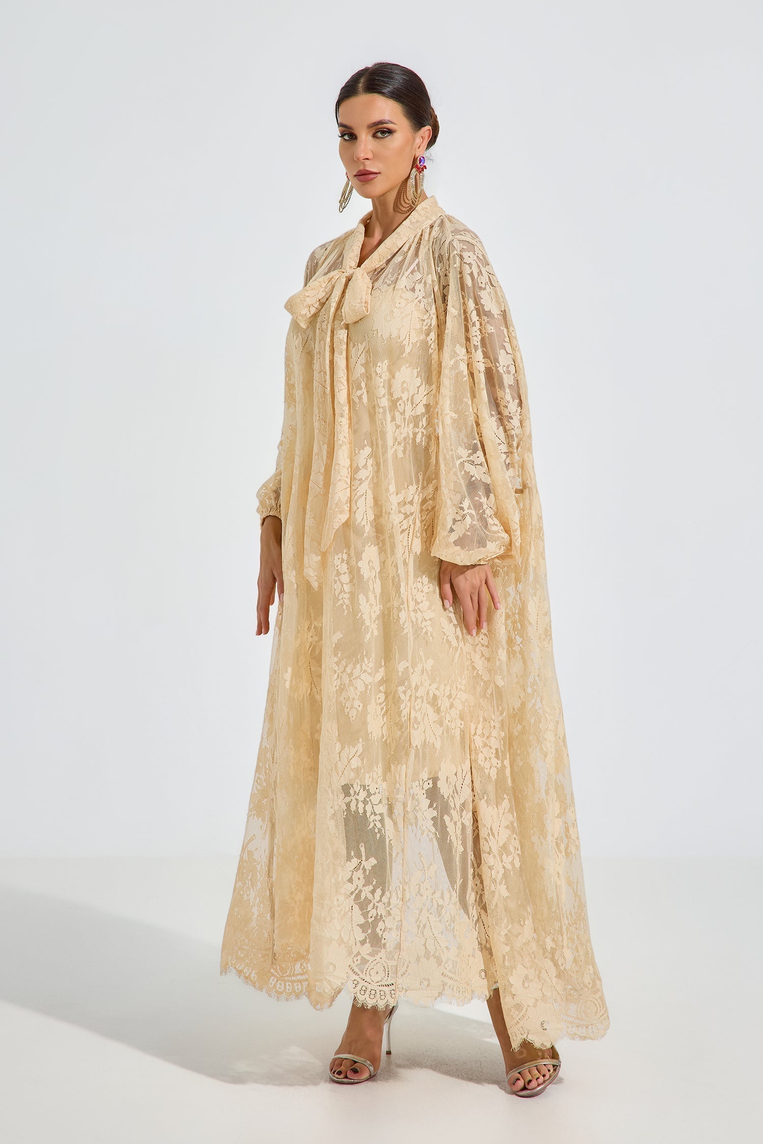 Chanelle Vintage Dantel Maxi Elbise