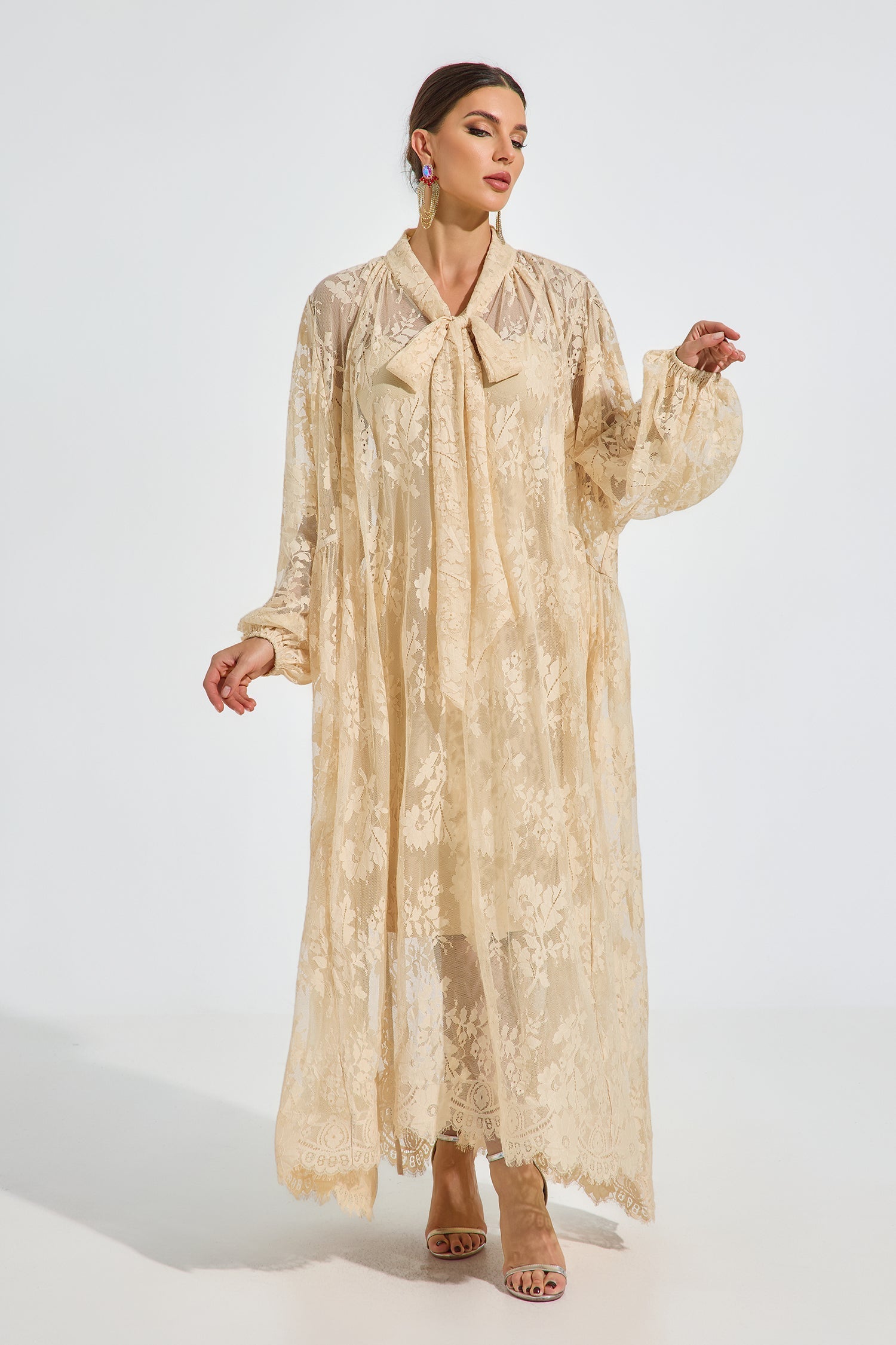 Chanelle Vintage Dantel Maxi Elbise