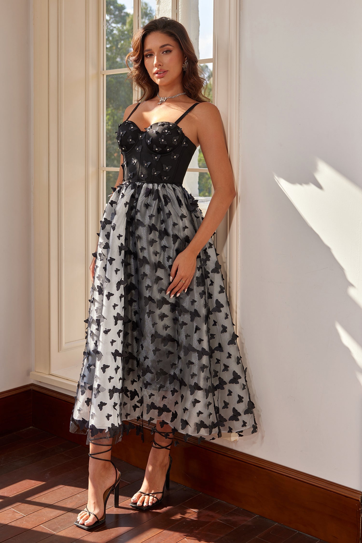 Galina Siyah Kelebek Aplike Midi Elbise