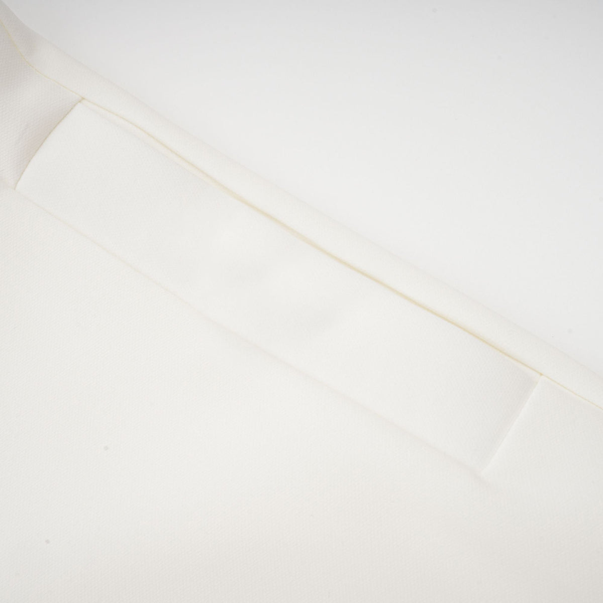 Hilaire 3D Çiçek Detaylı Üst ve Etek Takım Beyaz