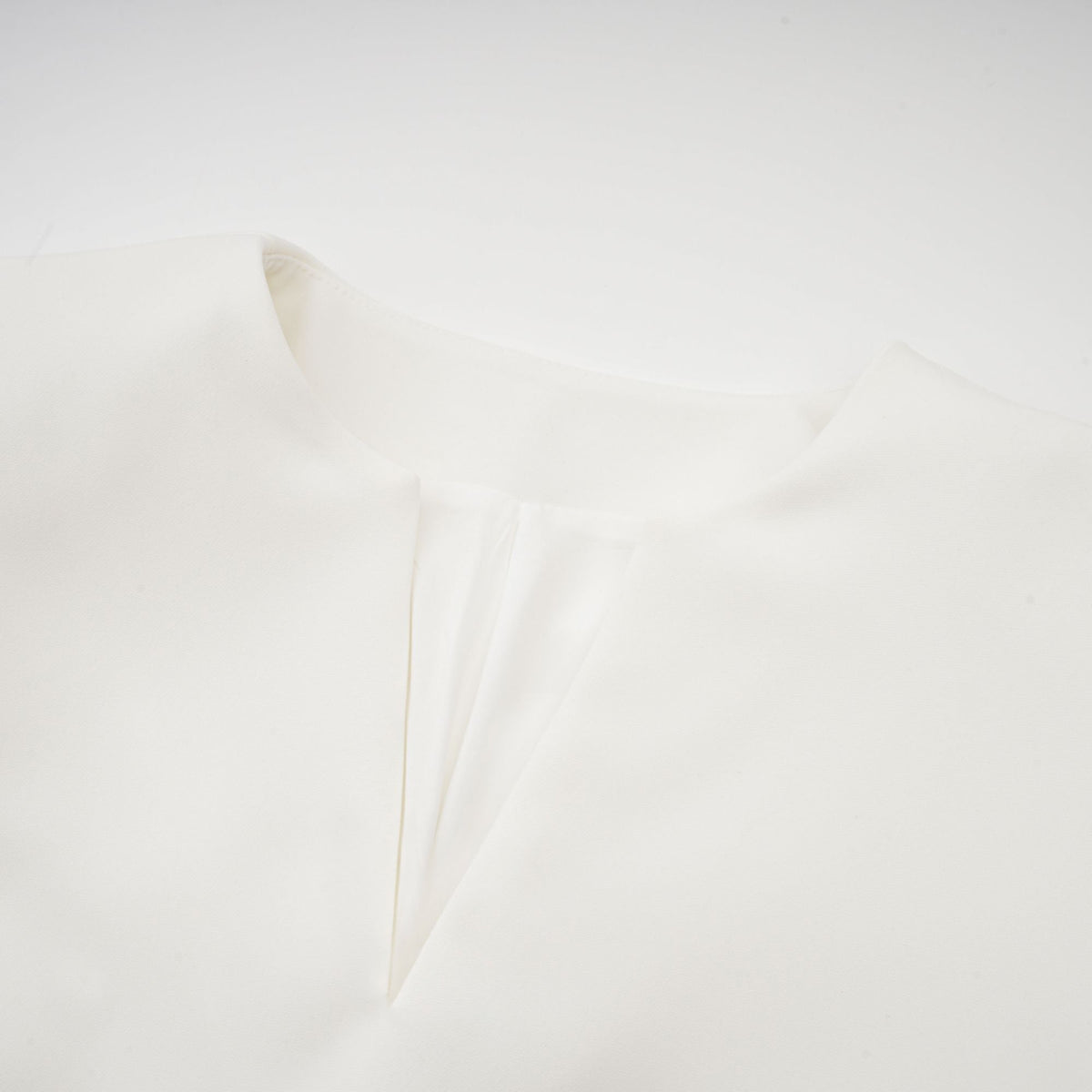 Hilaire 3D Çiçek Detaylı Üst ve Etek Takım Beyaz