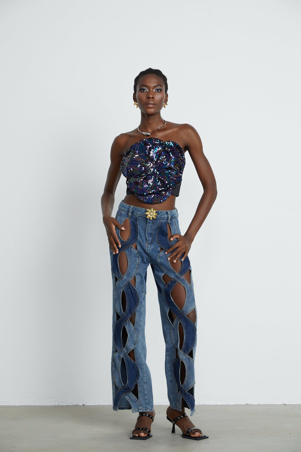 Blanche Yüksek Bel ve Cut-Out Detaylı Jean Pantolon Mavi