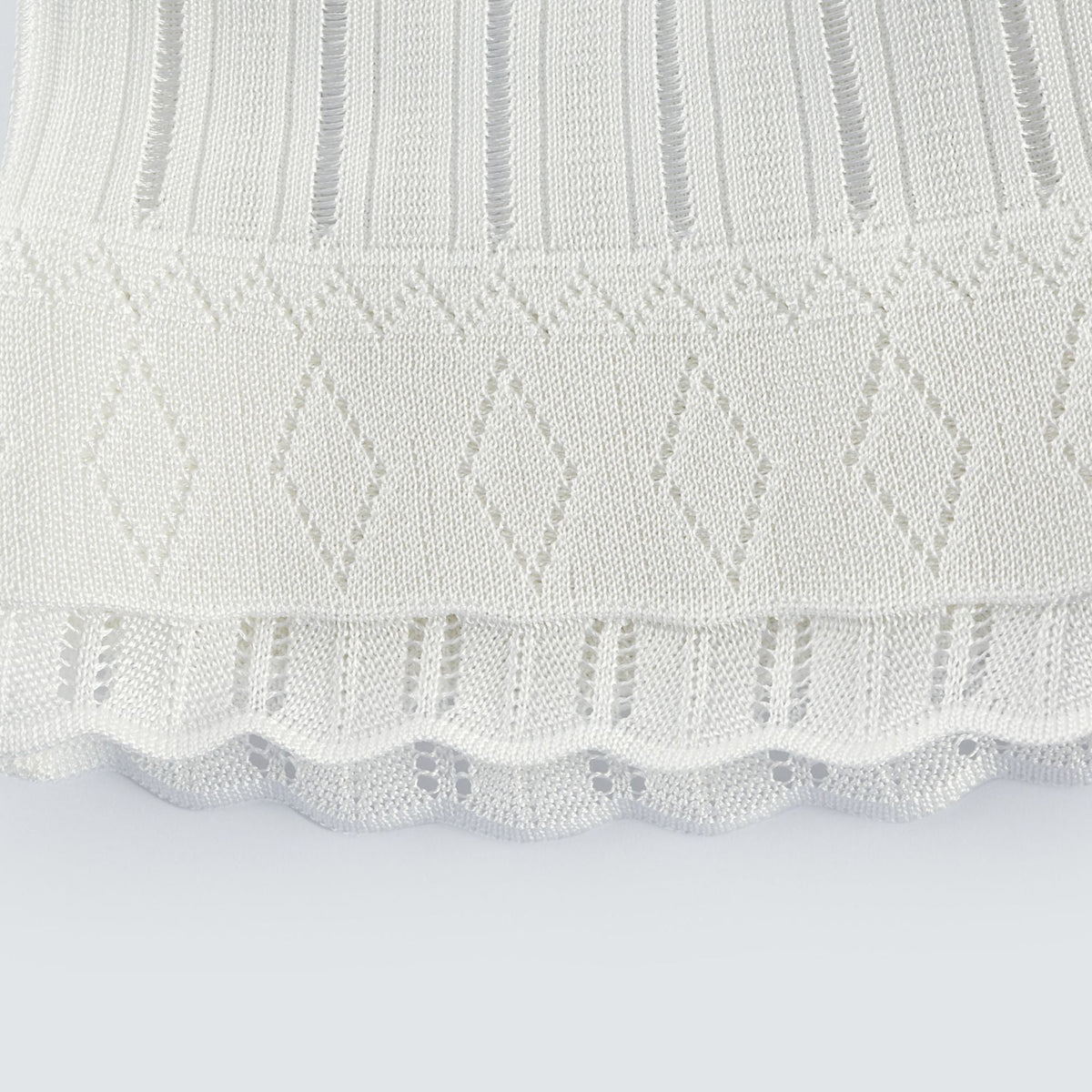 Noémie Pencere ve Pile Detaylı Mini Elbise Beyaz