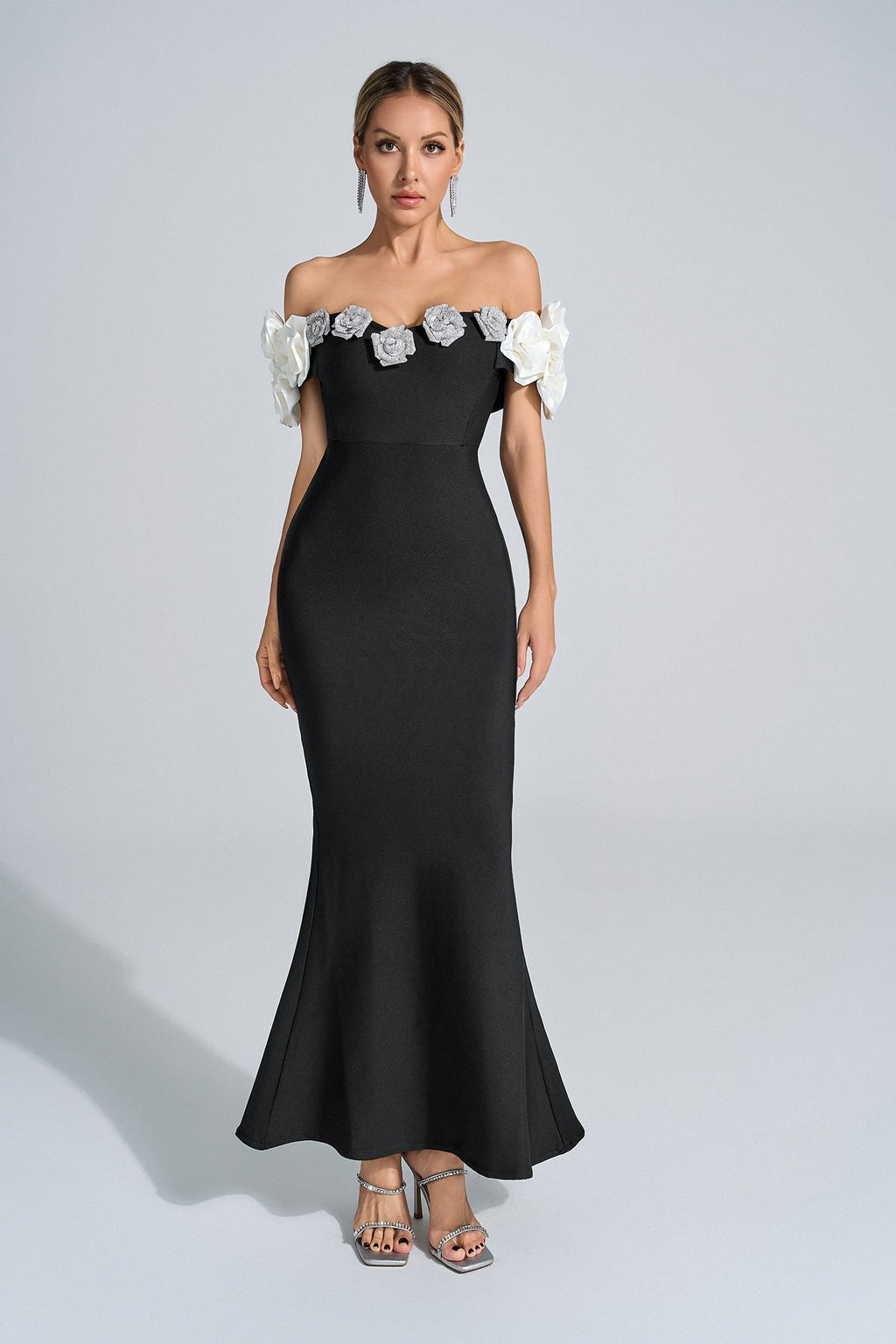 Kathryn Siyah Çiçekli Maxi Elbise