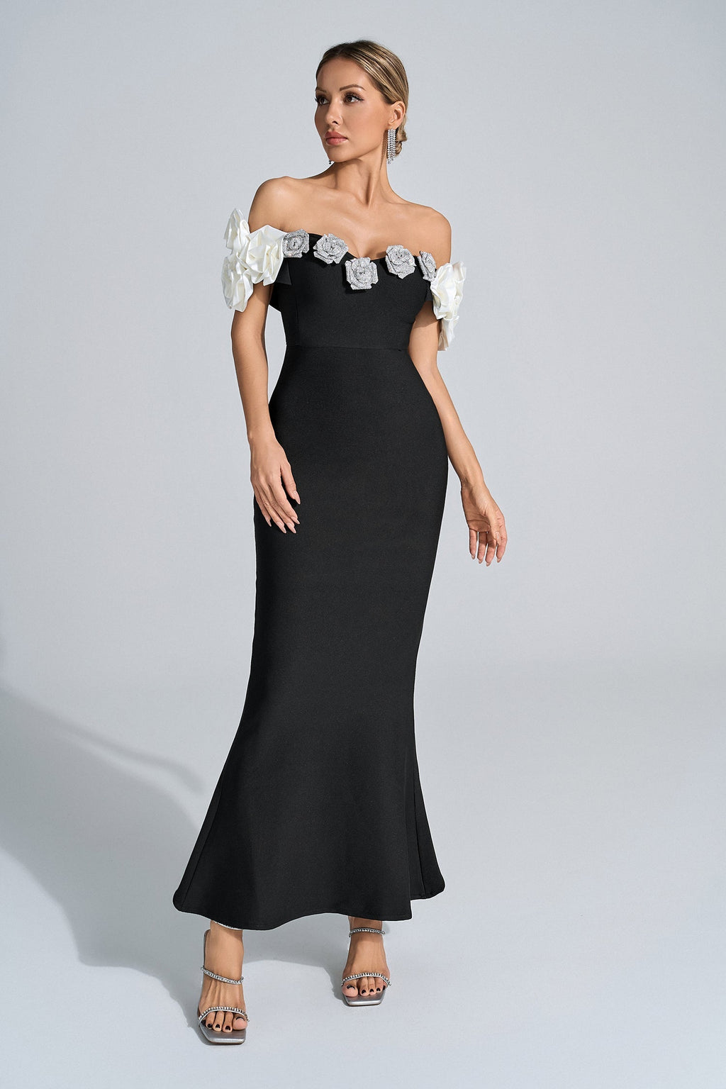 Kathryn Siyah Çiçekli Maxi Elbise