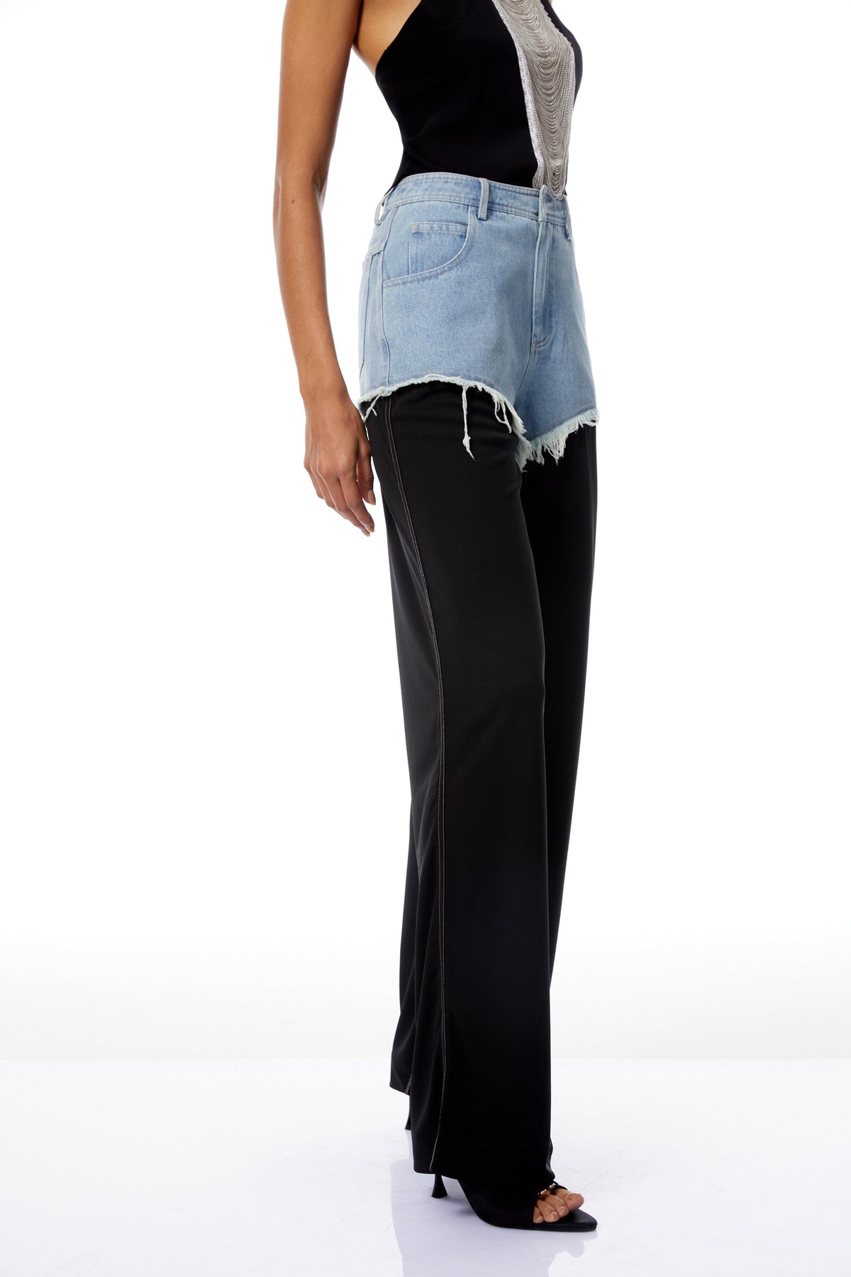 Freja Püskül ve Denim Panel Detaylı Pantolon Siyah
