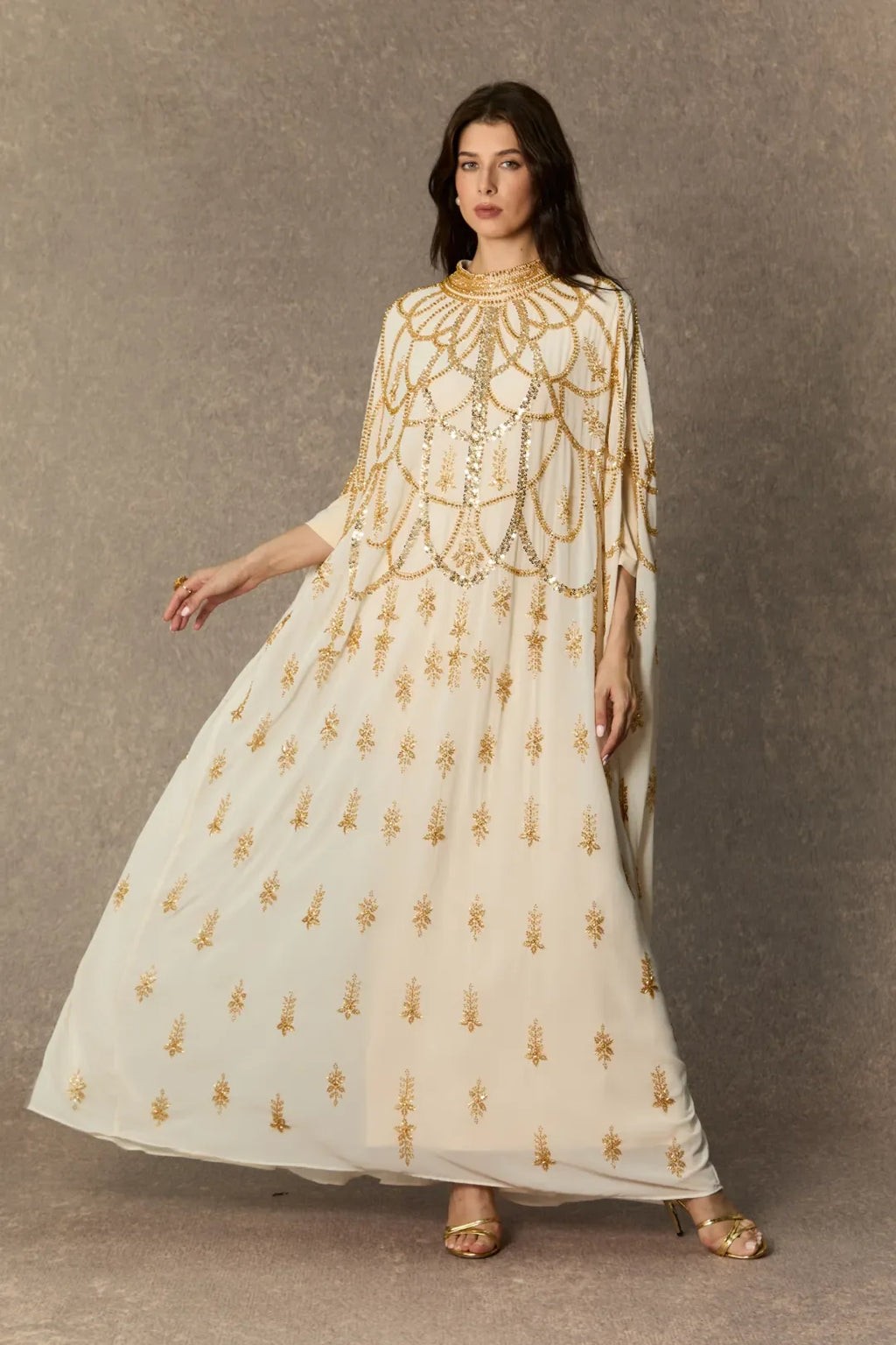 Mükemmel Lüks Bej Payetli İşlemeli Maxi Kaftan