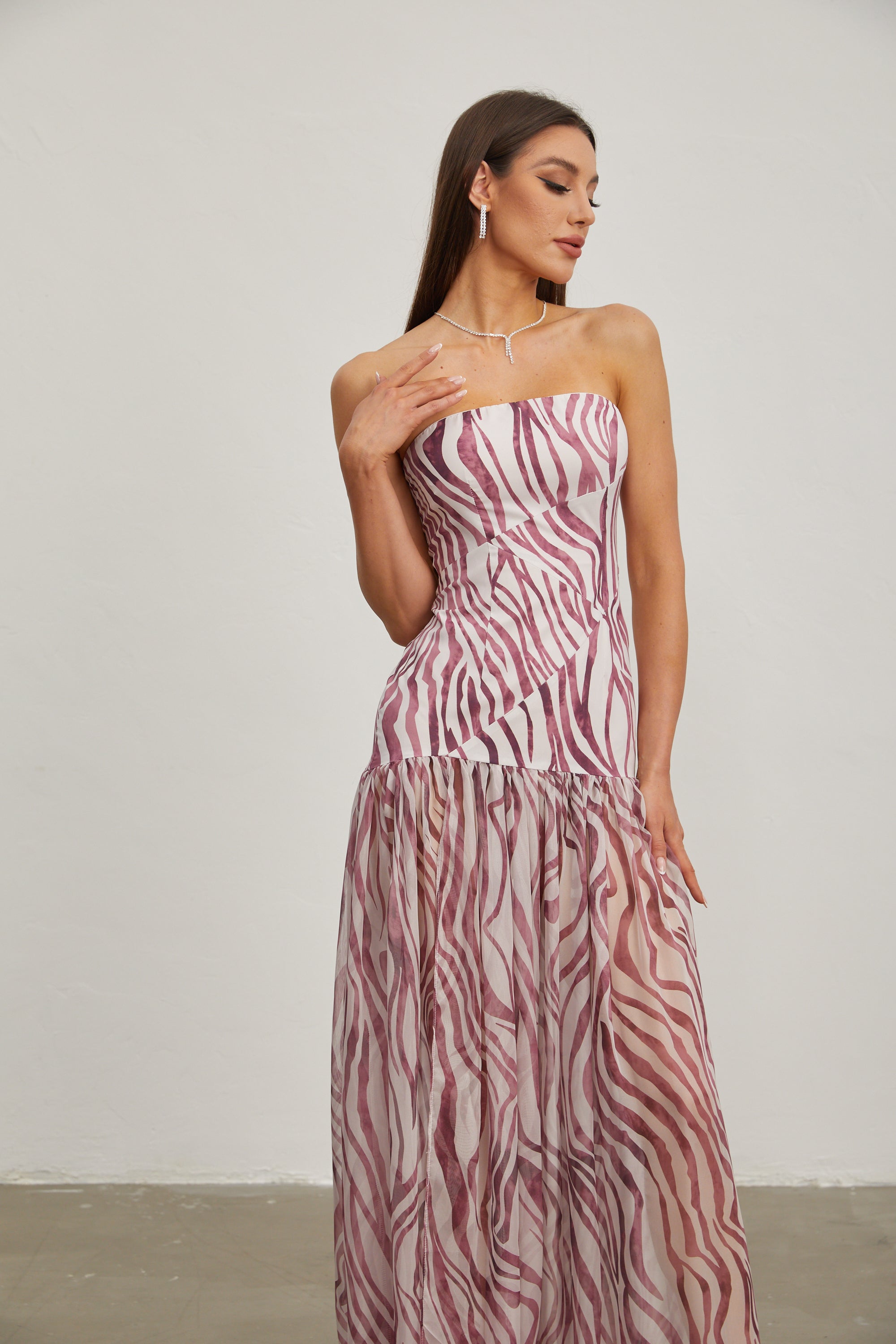 Giselle Rose Zebra Desenli Askısız Maxi Elbise