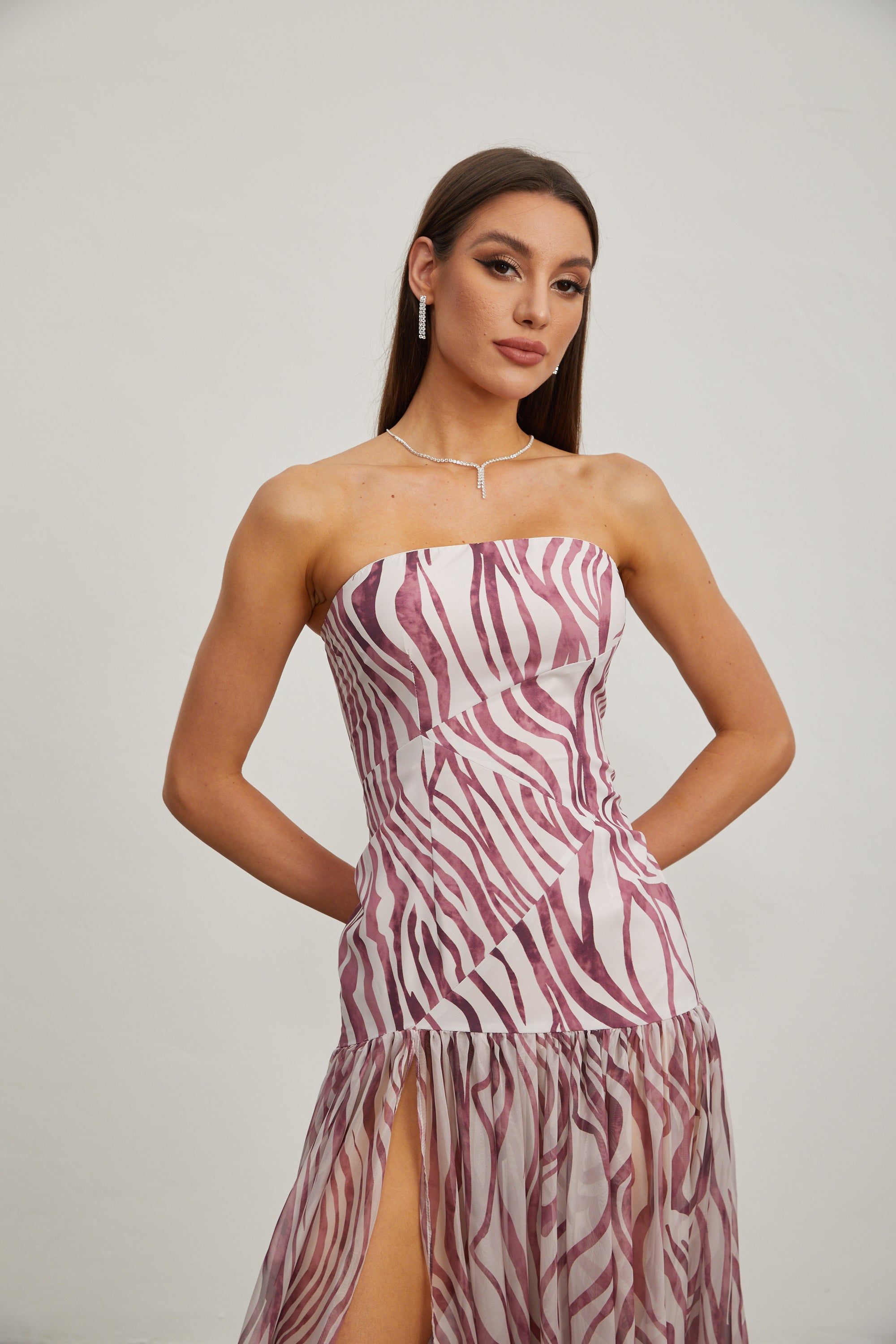Giselle Rose Zebra Desenli Askısız Maxi Elbise