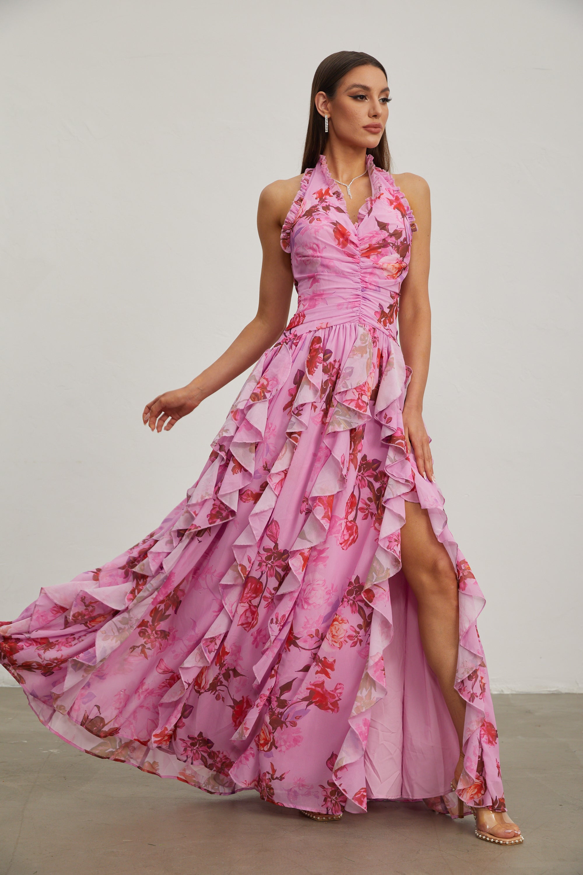 Eulalie Pembe Yaprak Volanlı Halter Maxi Elbise