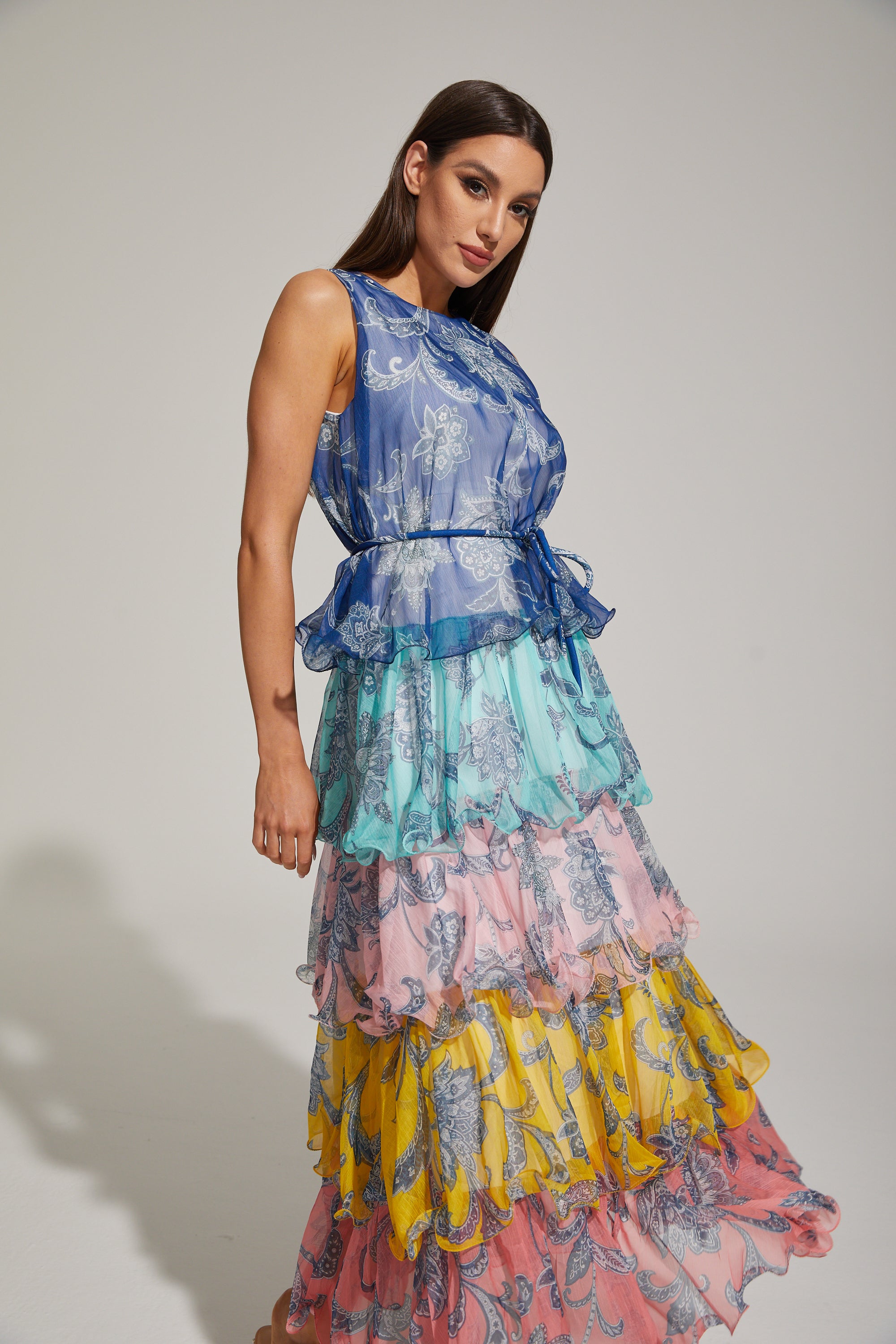 Janique Rainbow Paisley Ruffled Maxi Elbise