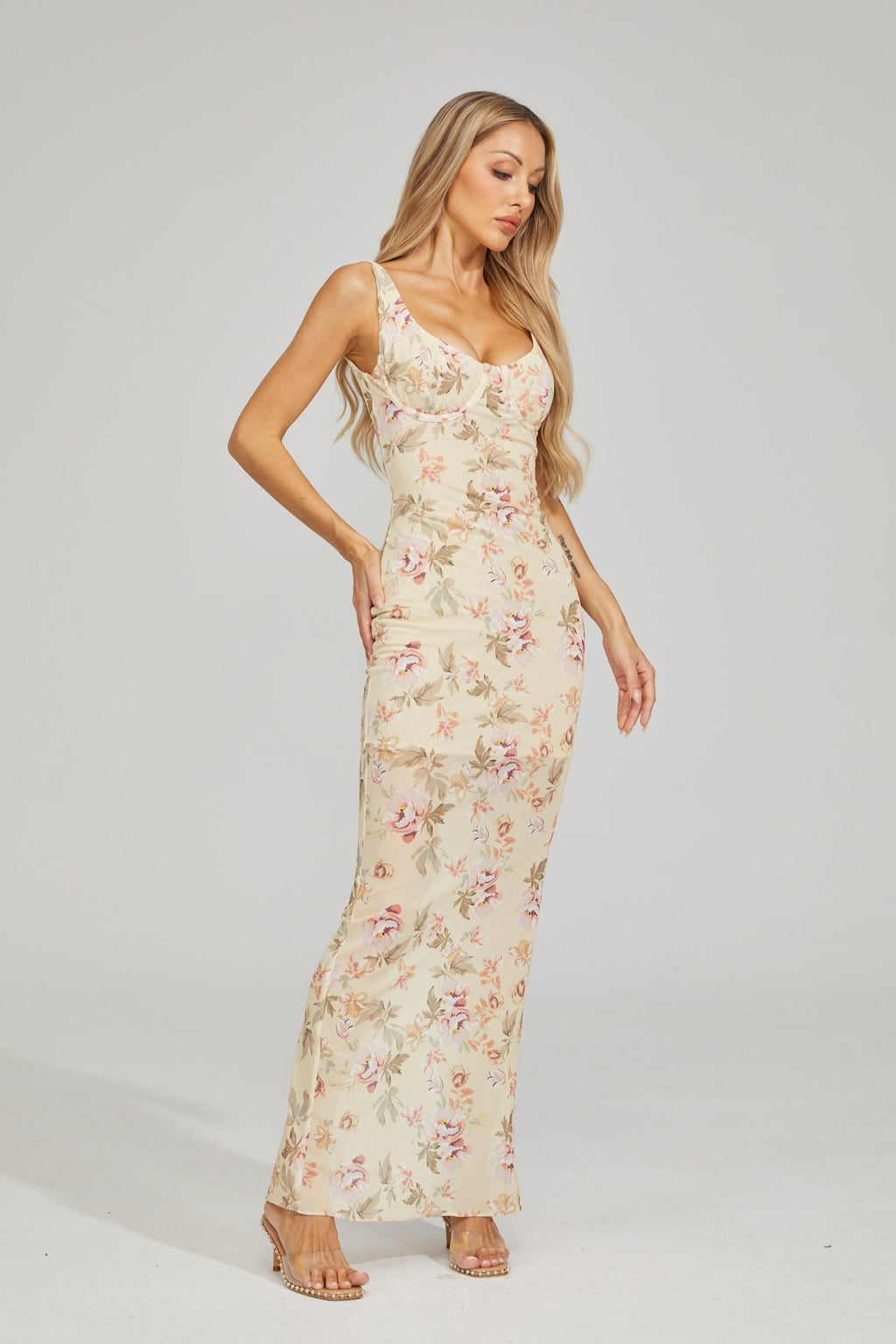 Yvonne Çiçekli Maxi Elbise