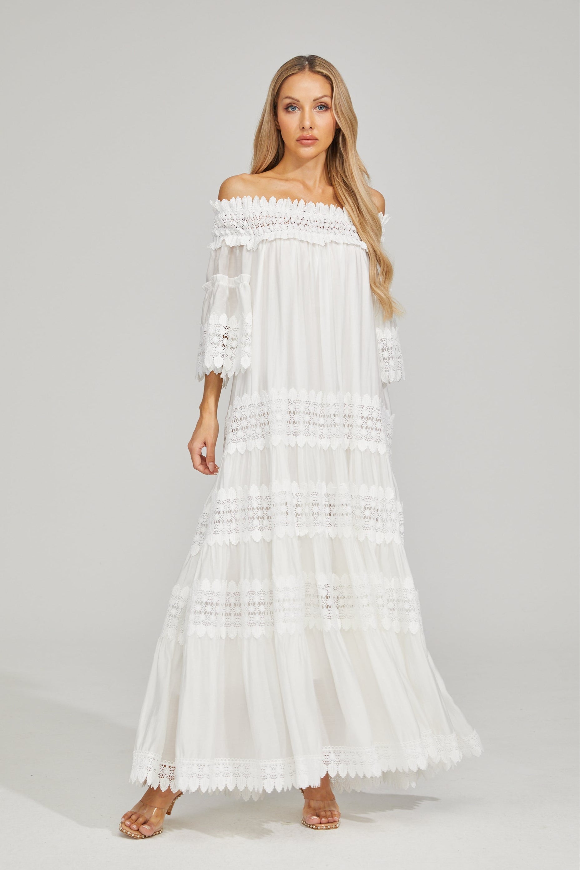 Rainaude Off-Shoulder Dantel Maxi Elbise