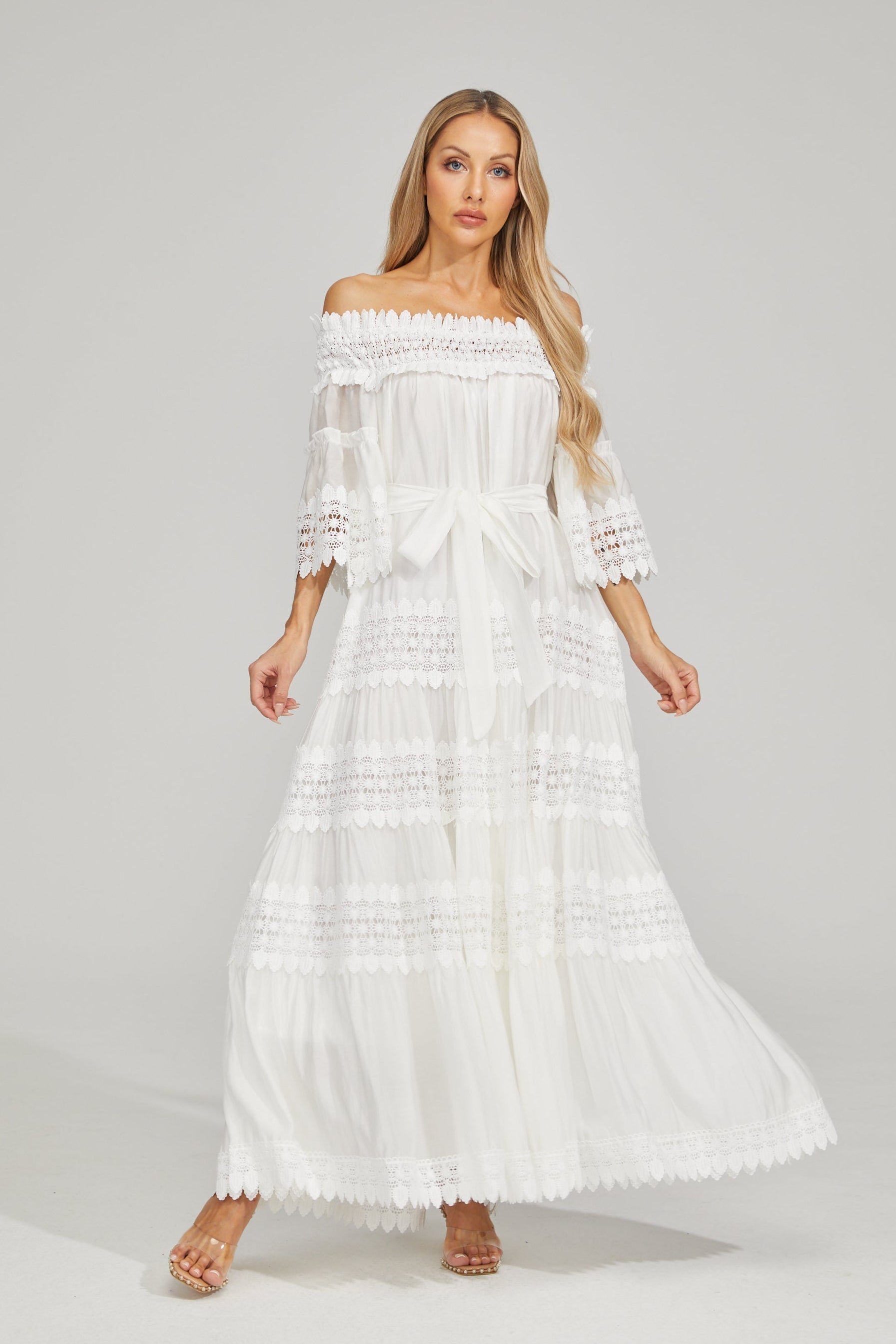 Rainaude Off-Shoulder Dantel Maxi Elbise