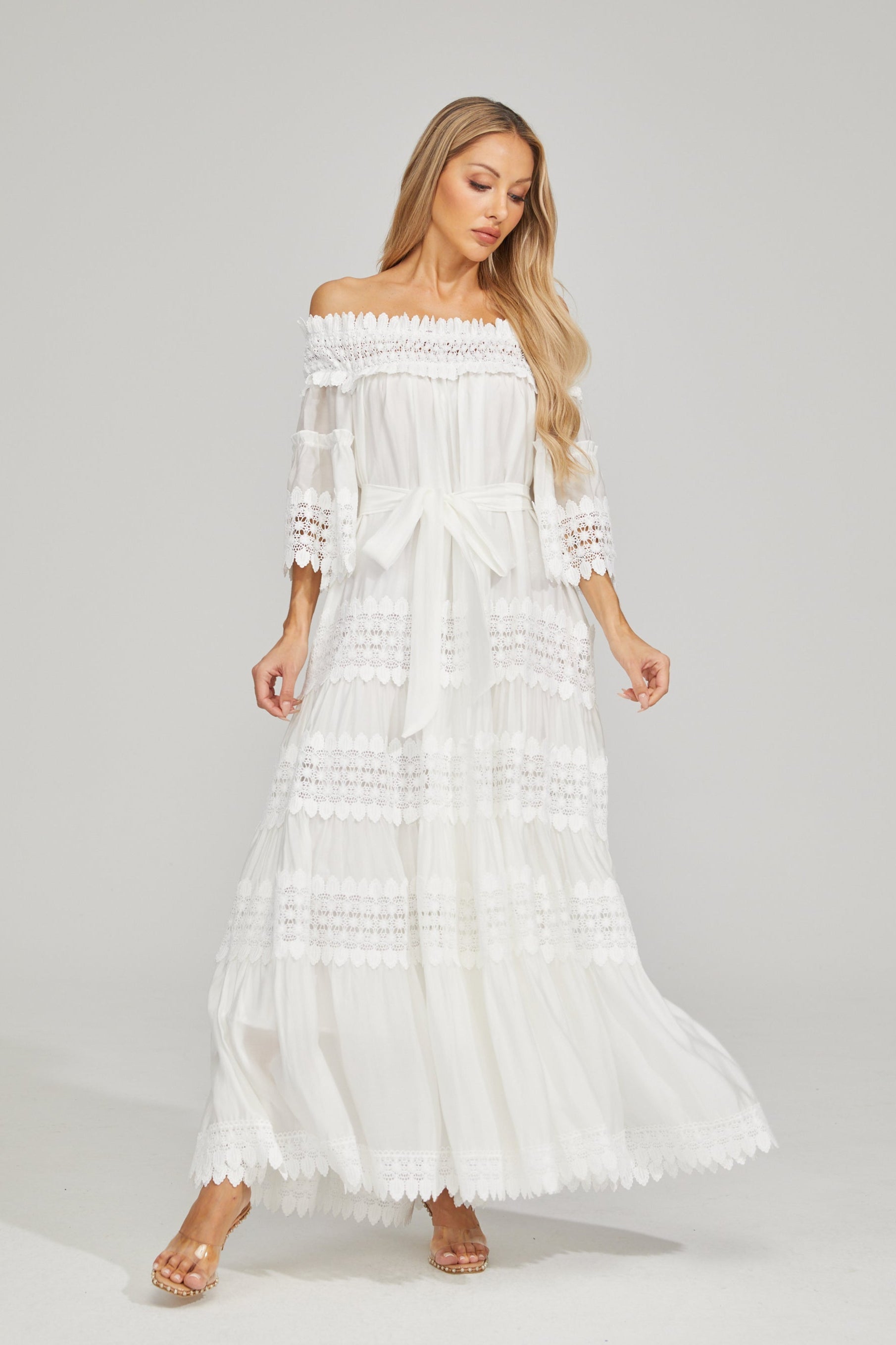 Rainaude Off-Shoulder Dantel Maxi Elbise