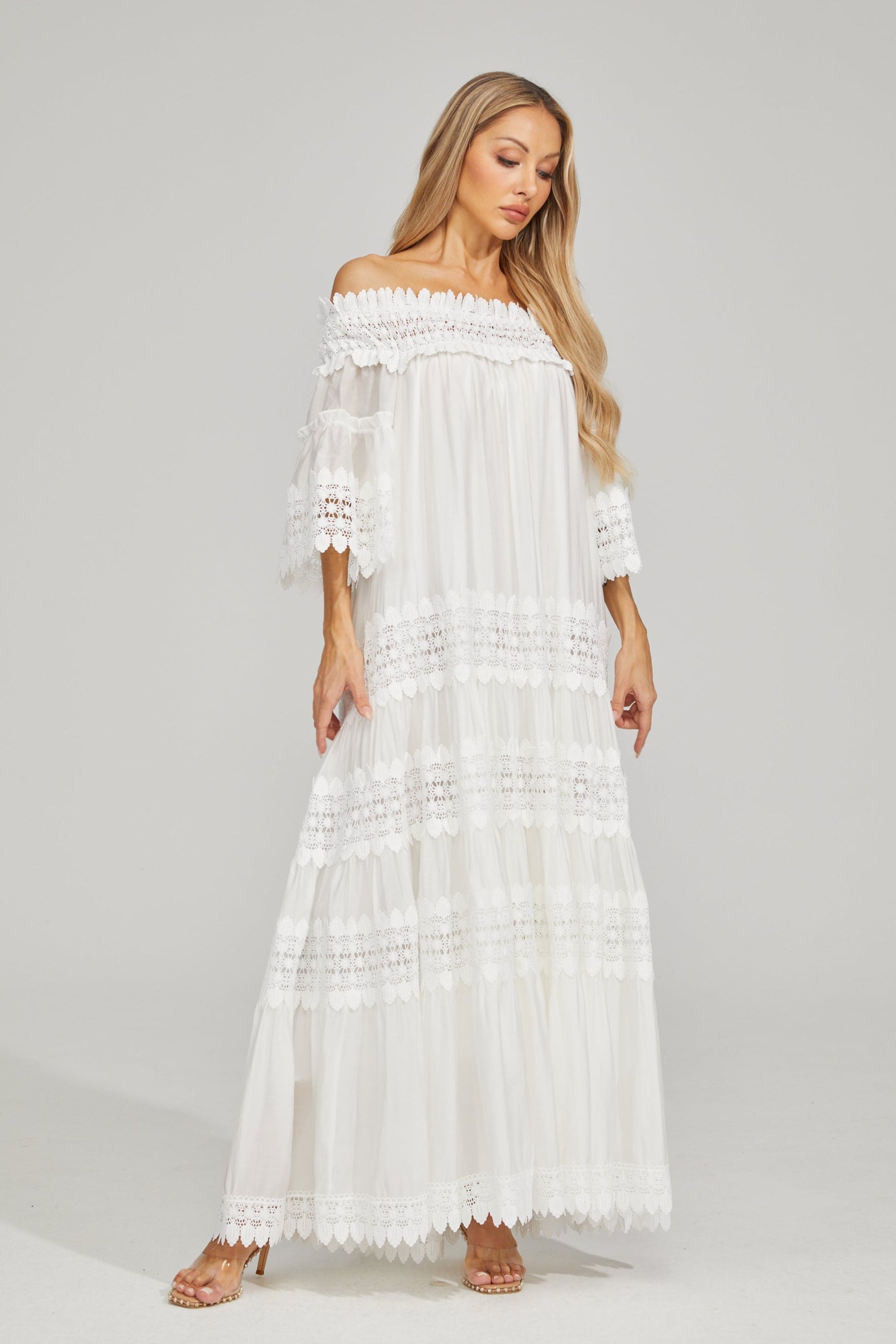 Rainaude Off-Shoulder Dantel Maxi Elbise