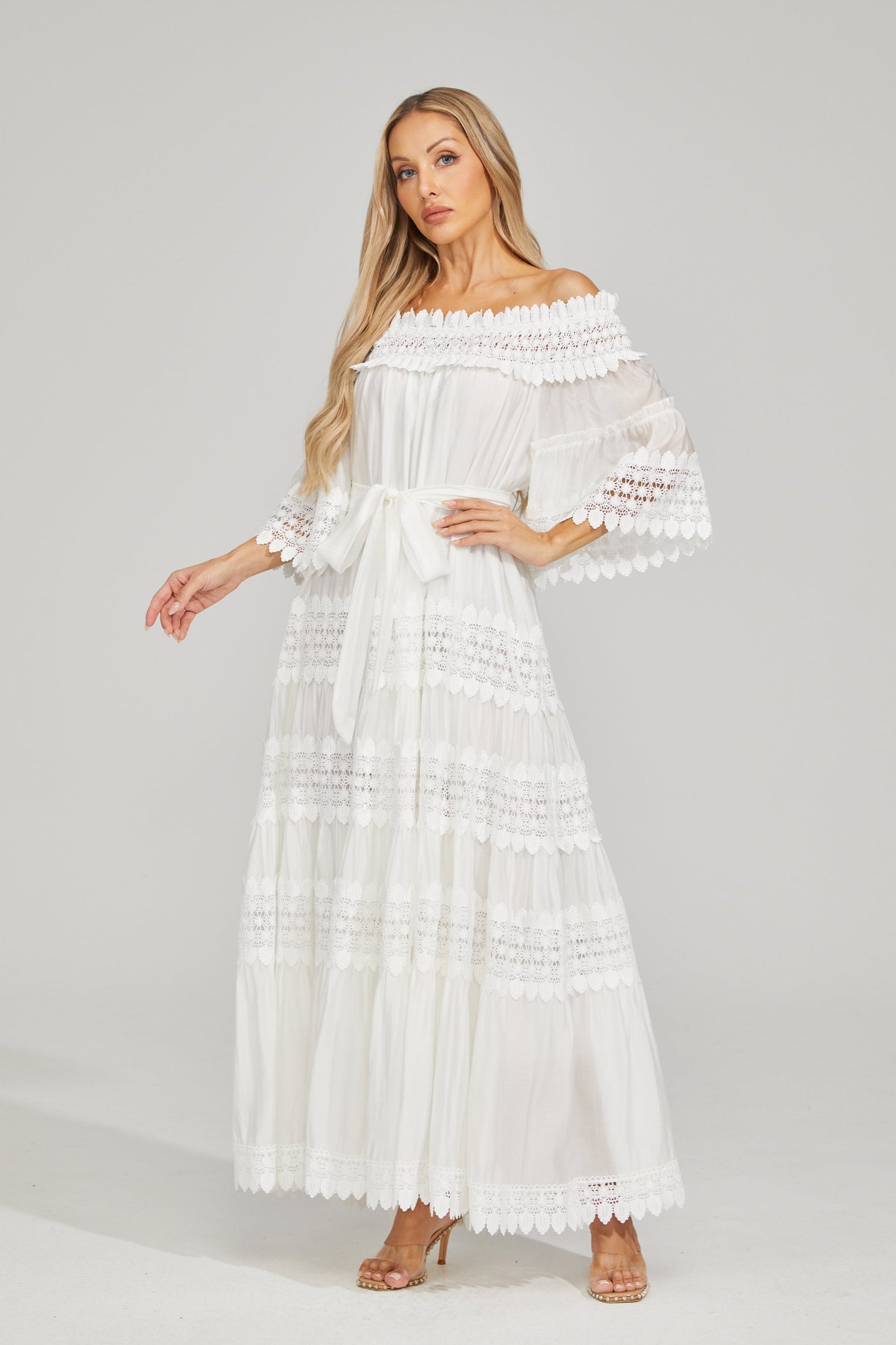 Rainaude Off-Shoulder Dantel Maxi Elbise