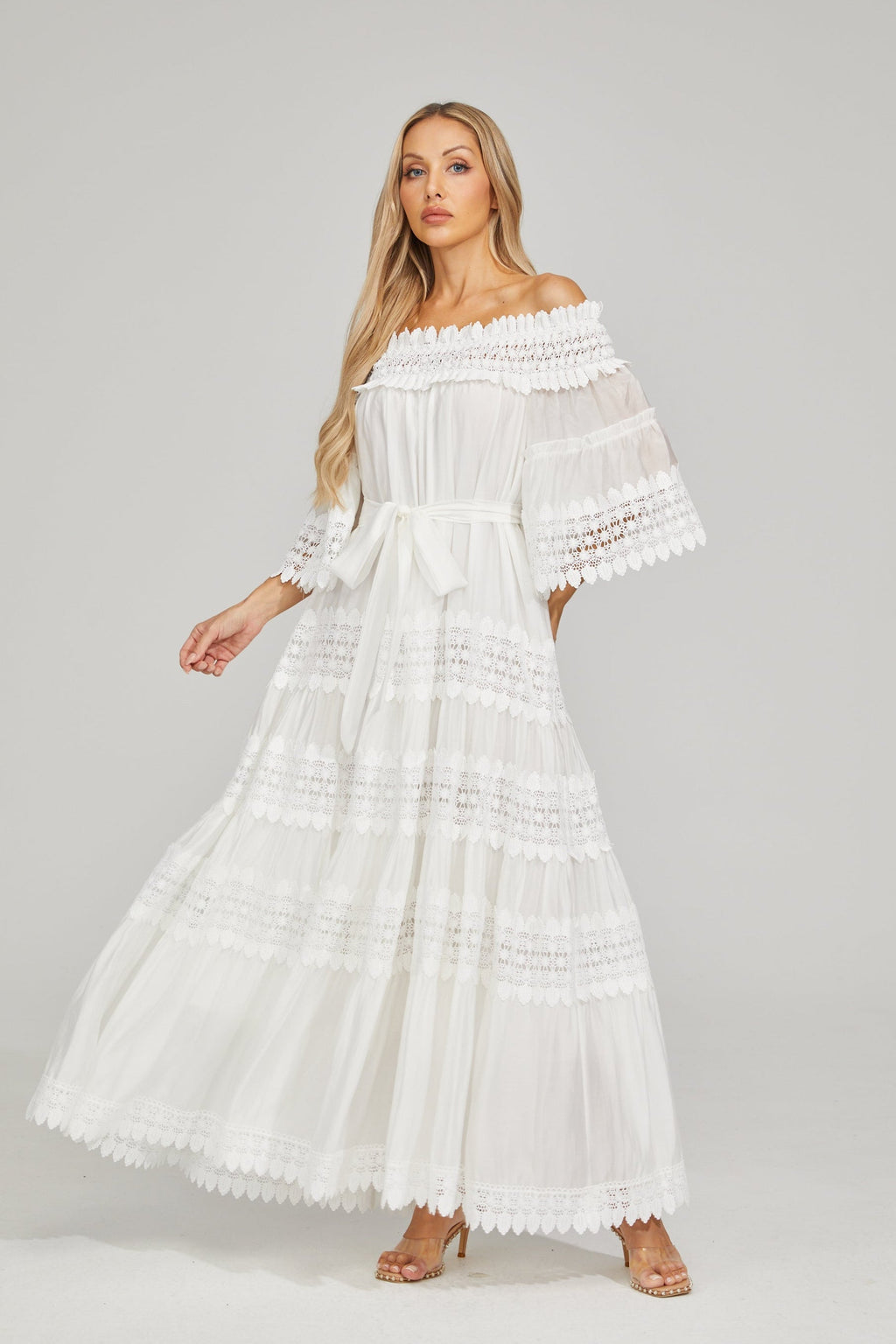 Rainaude Off-Shoulder Dantel Maxi Elbise