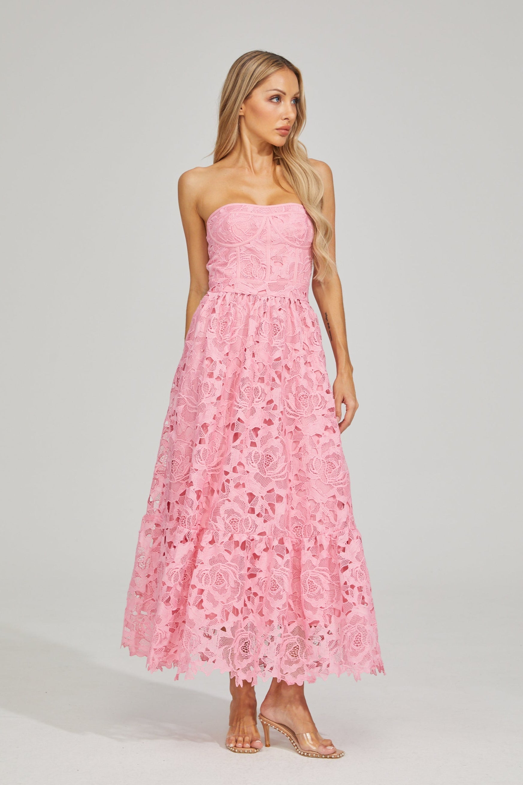 Selene Rosalie Dantel Straplez Midi Elbise