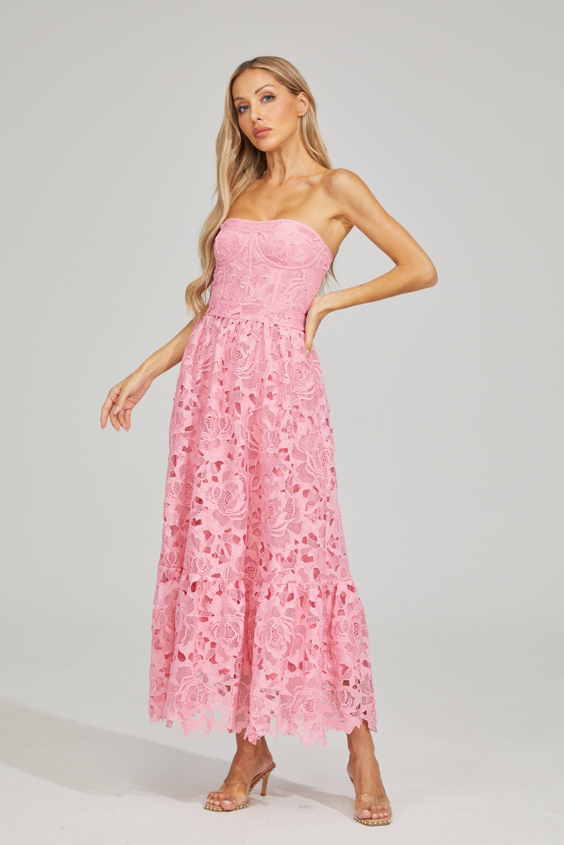 Selene Rosalie Dantel Straplez Midi Elbise