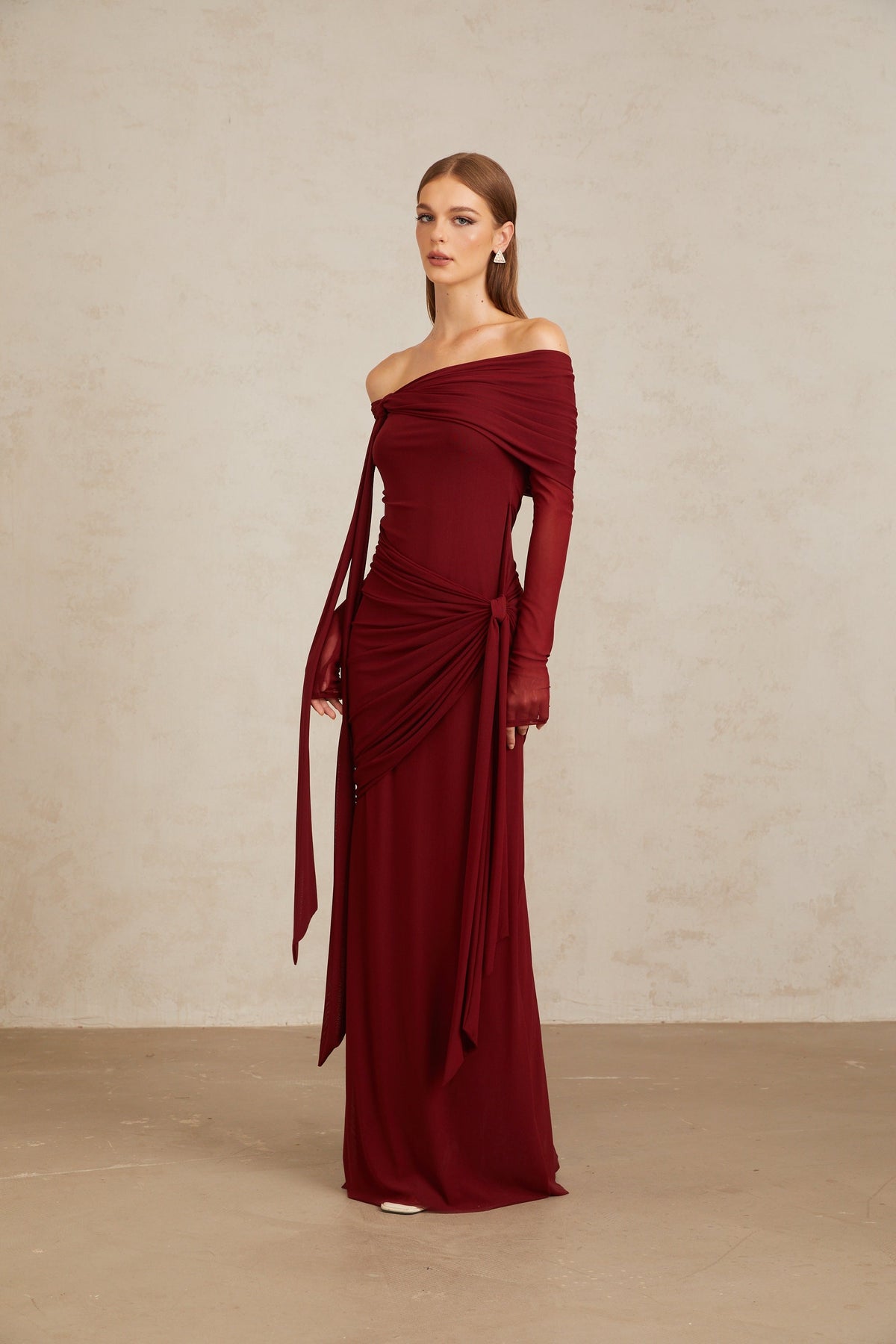 Juniper Düşük Omuzlu Drape Detaylı Maksi Elbise Kırmızı