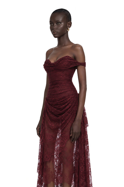 Eline Drape Detaylı Çiçekli Dantel Maxi Elbise Bordo