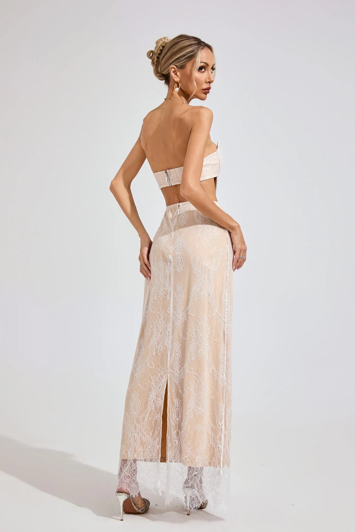 Ayodele Bej Dantel Off-Shoulder Maxi Elbise