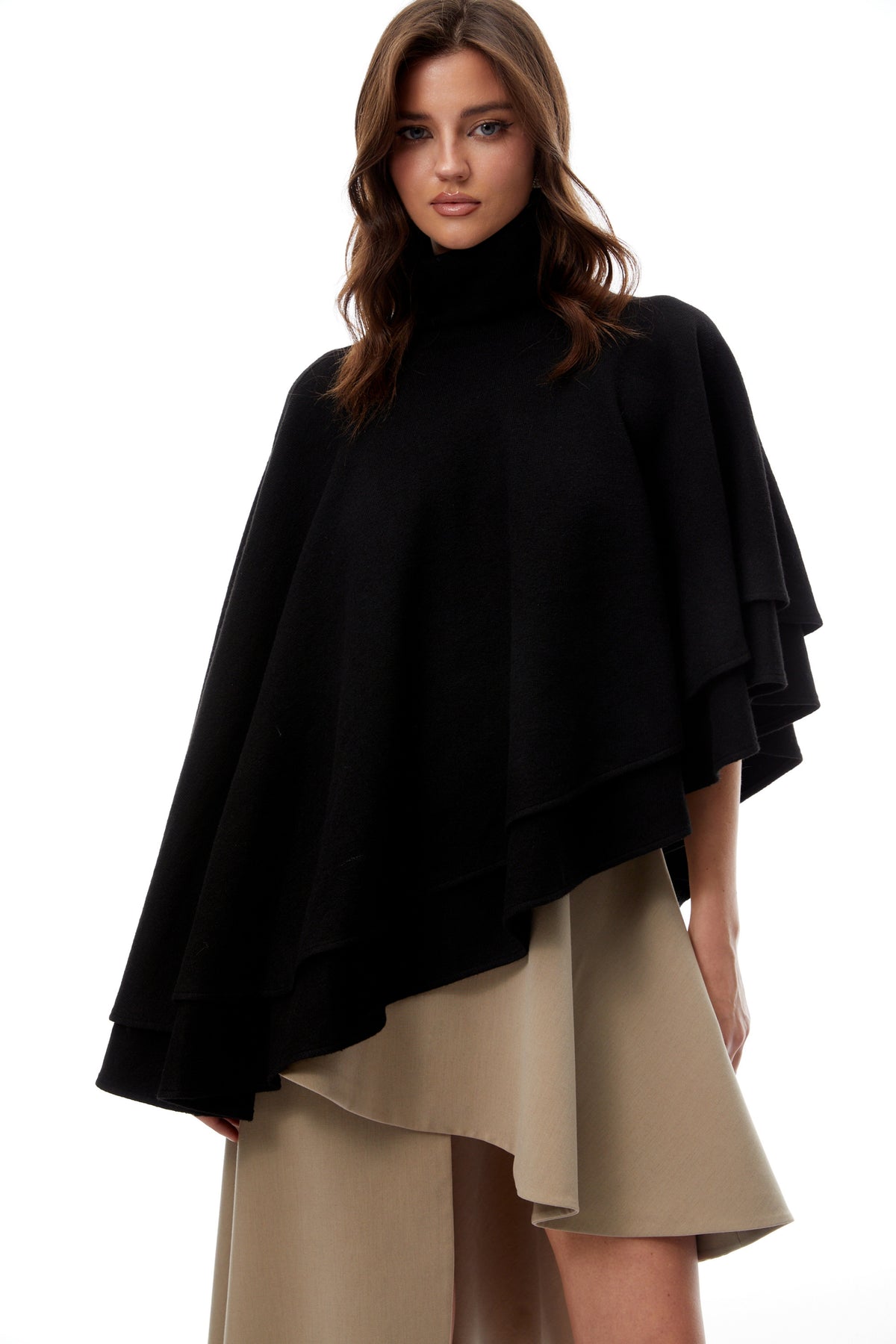 Filomena Katmanlı Asimetrik Örgü Pelerin Üst Siyah