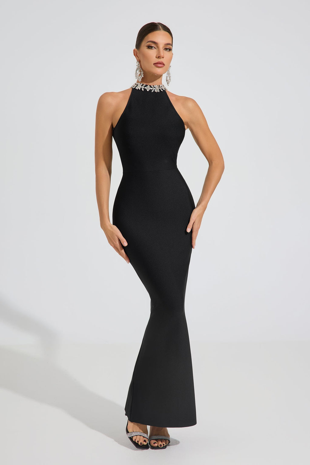 Veronica Noir Halter Maxi Elbise