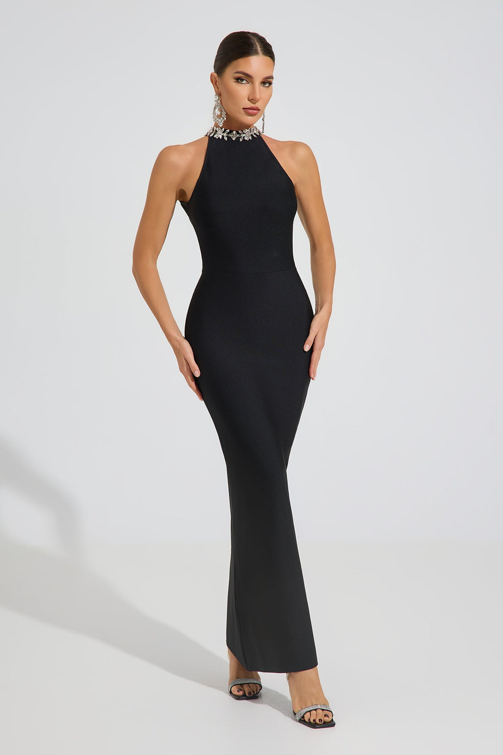 Veronica Noir Halter Maxi Elbise