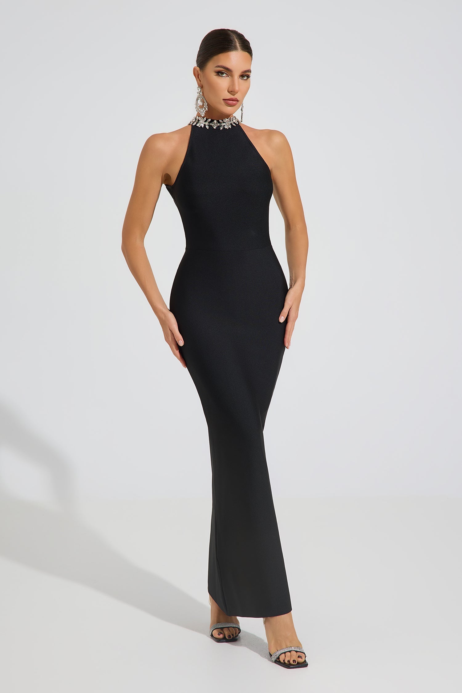 Veronica Noir Halter Maxi Elbise