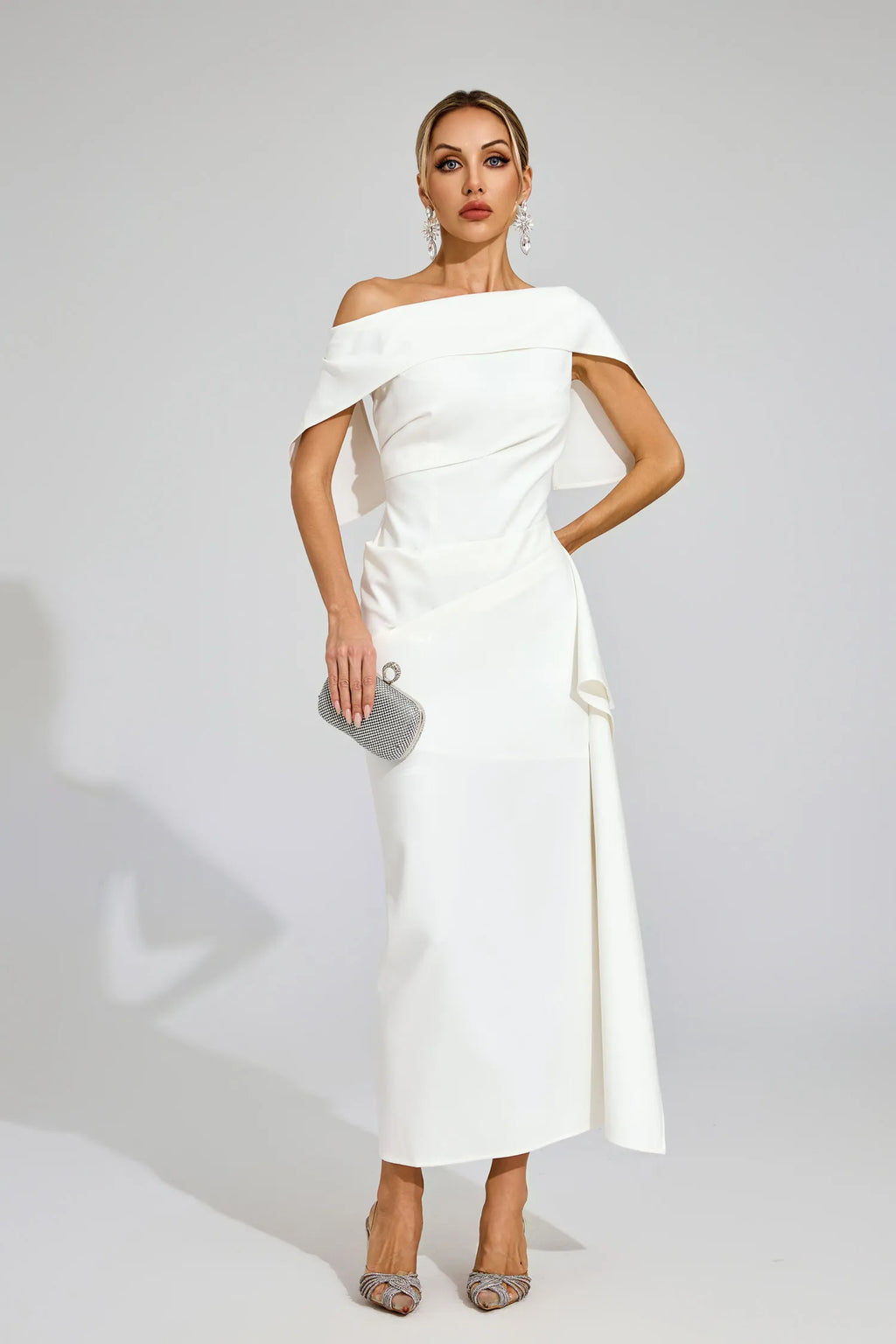 Tiffany Beyaz Volanlı Off Shoulder Maxi Elbise