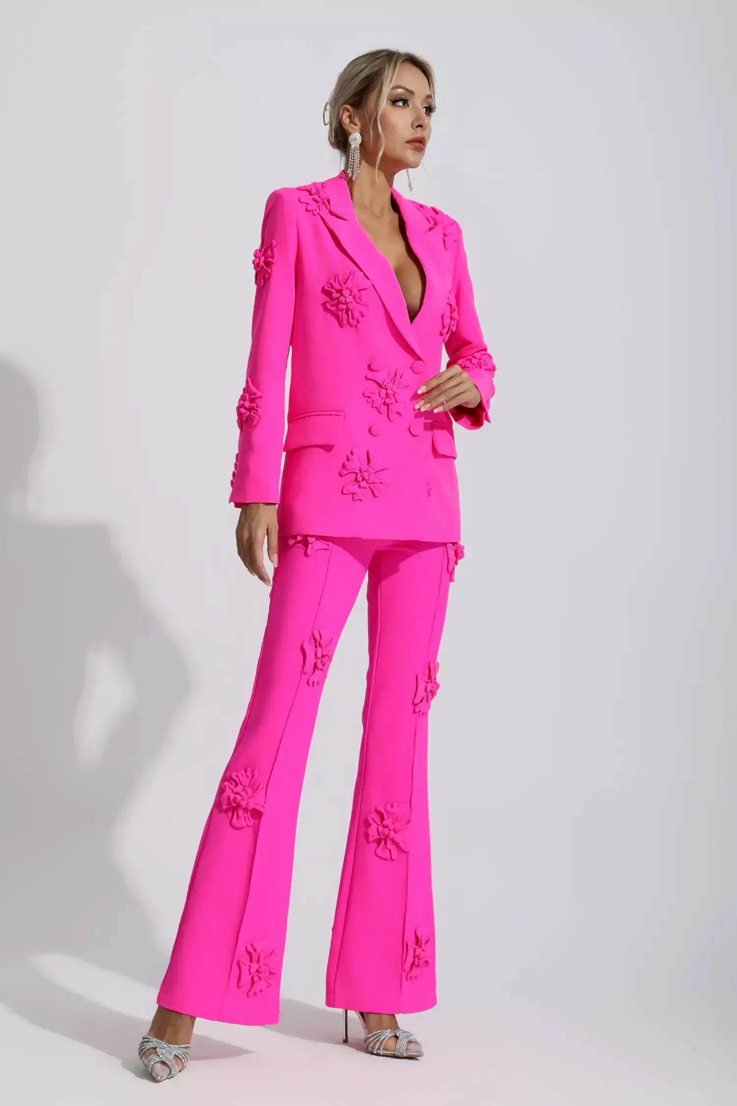 Ari Pembe Jakarlı Çiçek Blazer Takımı
