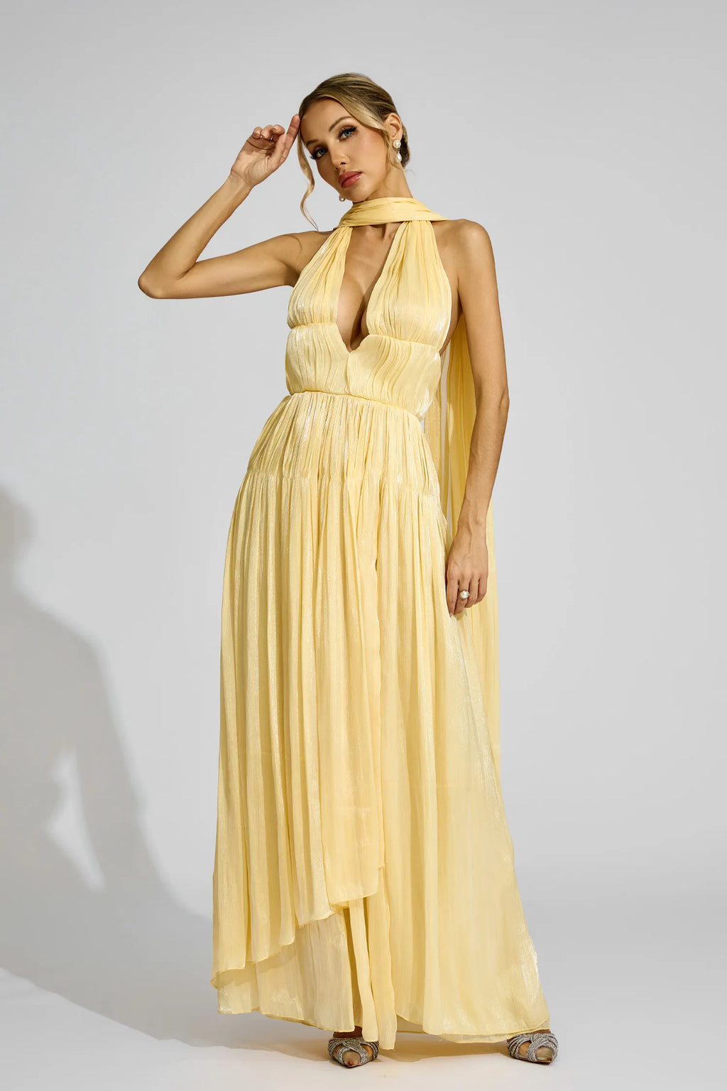 Brittany Sarı Halter Plise Maxi Elbise
