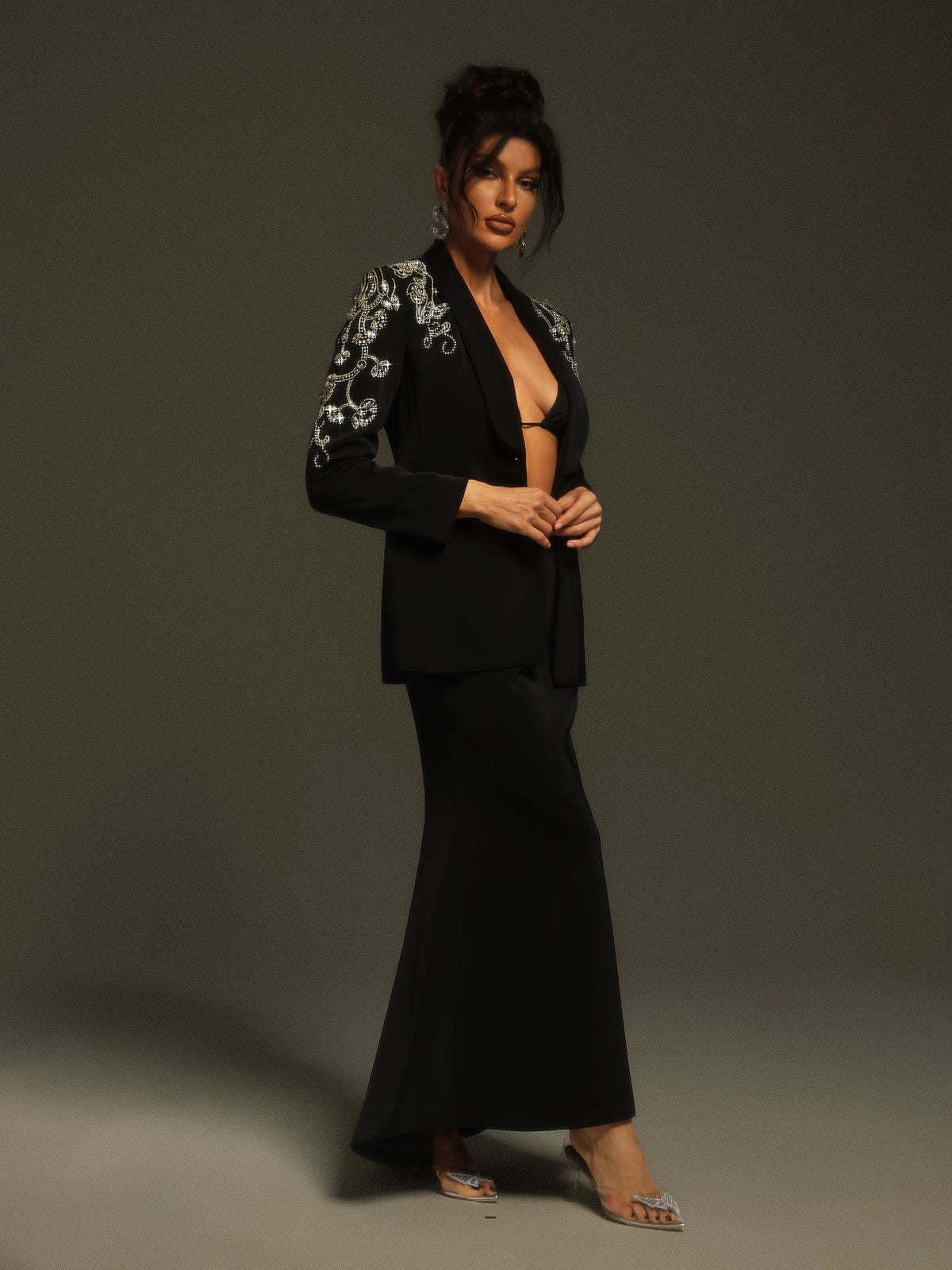 Charelle Uzun Kollu Taşlı Blazer Takımı