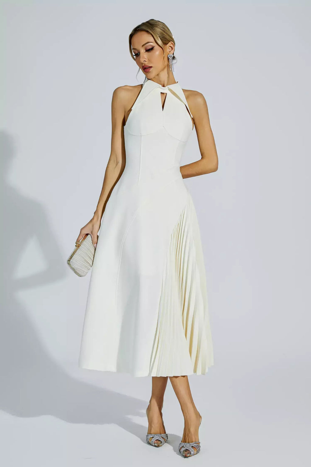 Krem Ruffle Detaylı Askısız Maxi Elbise