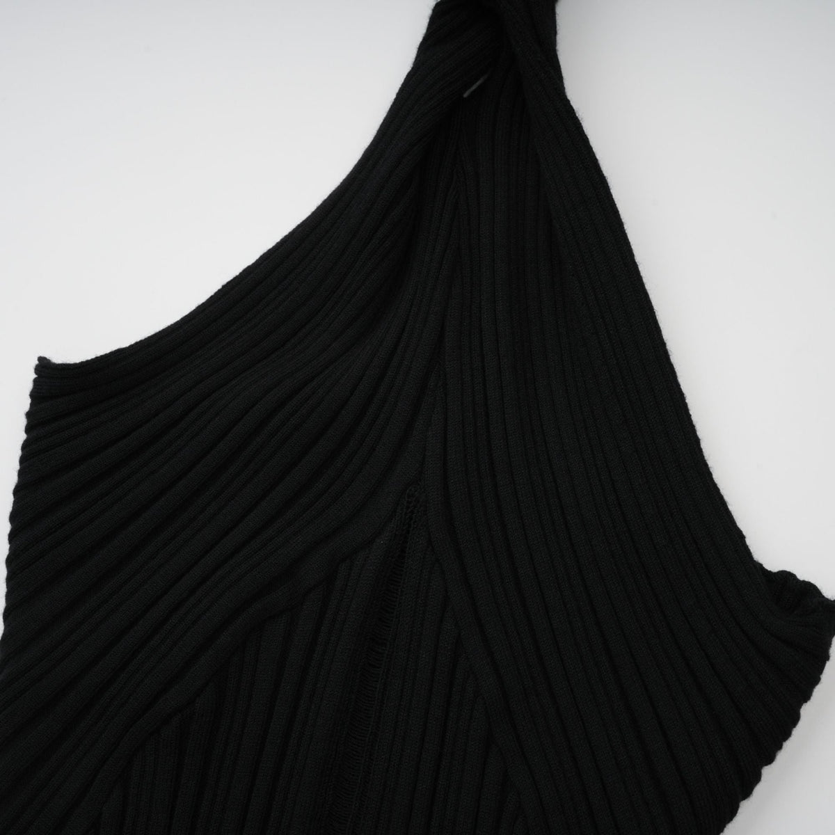 Gabrielle Halter Yaka Triko Üst Siyah