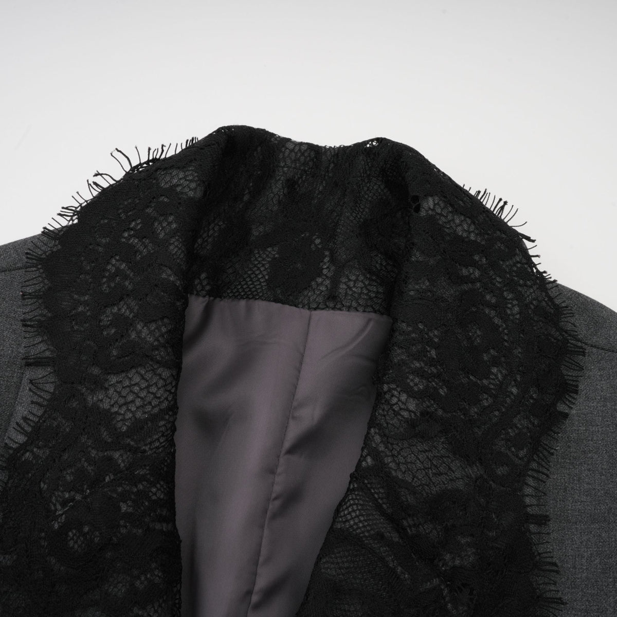 Dianthe Dantel Detaylı Blazer Ceket Gri