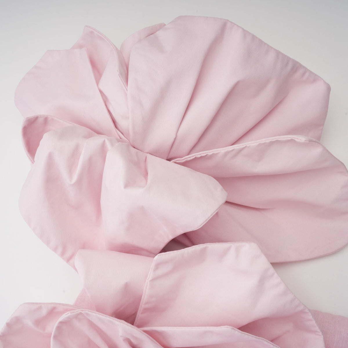 Juliette 3D Taç Yaprak Detaylı Mini Elbise Pembe