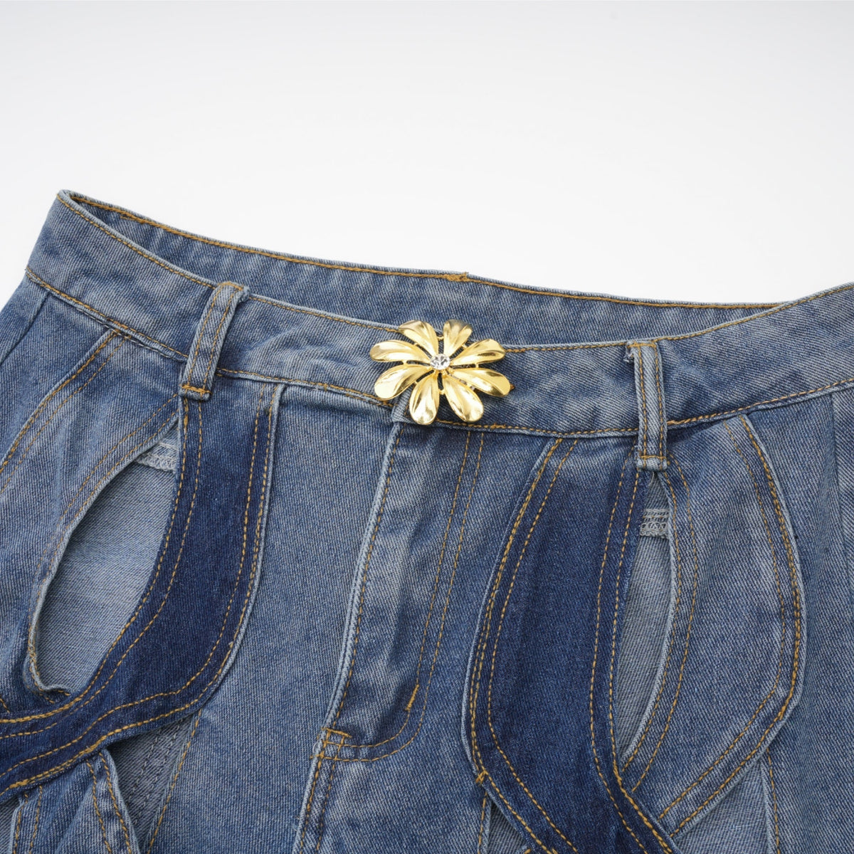 Blanche Yüksek Bel ve Cut-Out Detaylı Jean Pantolon Mavi