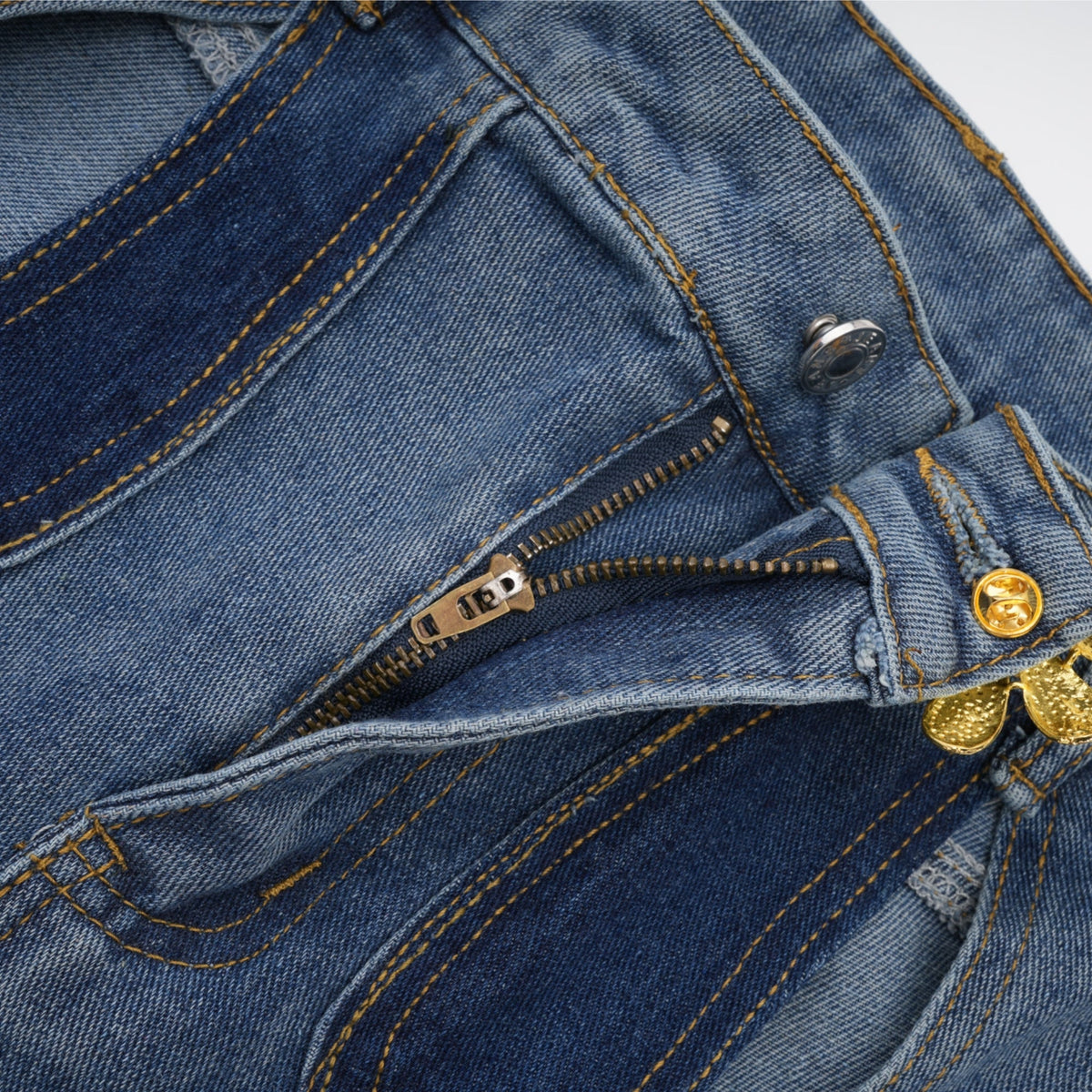 Blanche Yüksek Bel ve Cut-Out Detaylı Jean Pantolon Mavi
