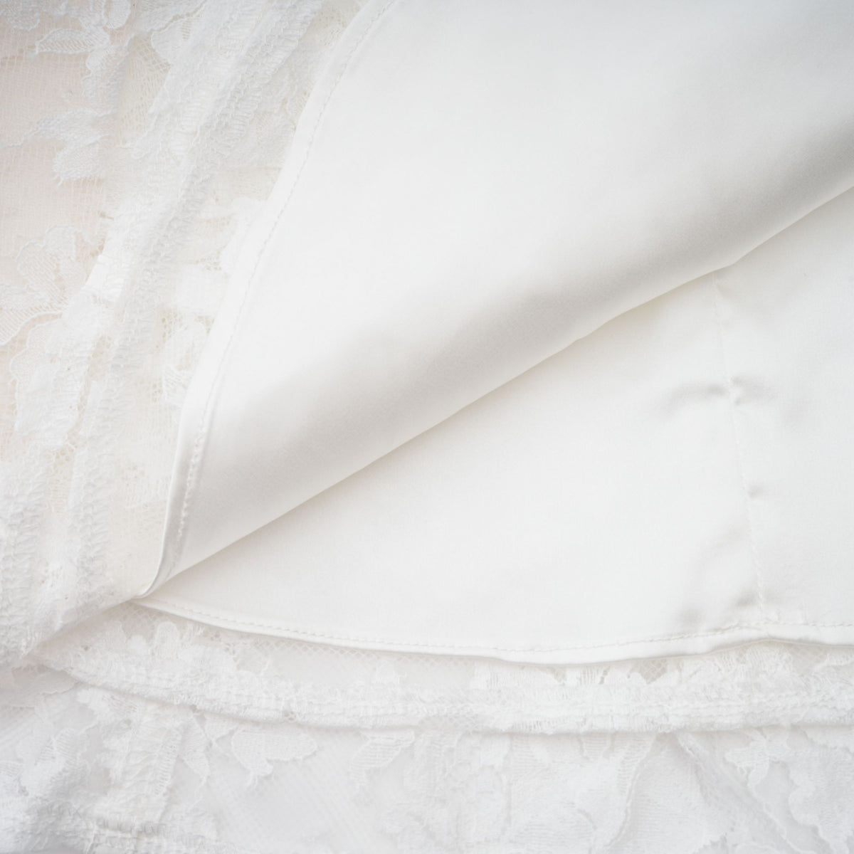 Vivienne Çiçekli Dantel Korse Detaylı Mini Elbise Beyaz