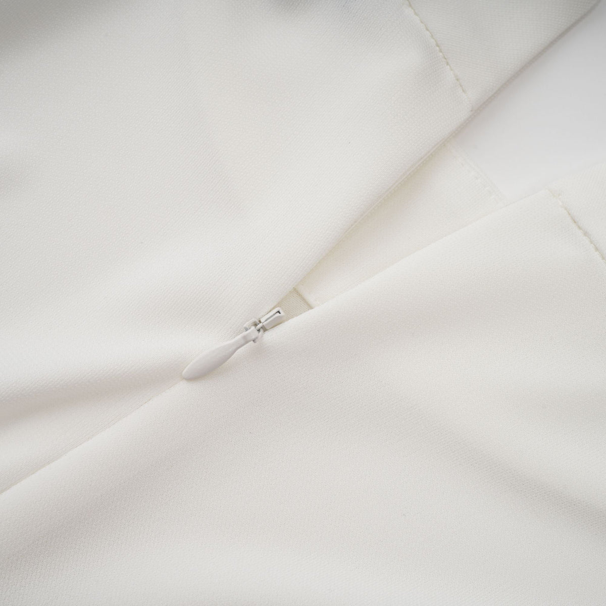 Mystérieuse Drape Detaylı Balıkçı Yaka Maxi Elbise Beyaz
